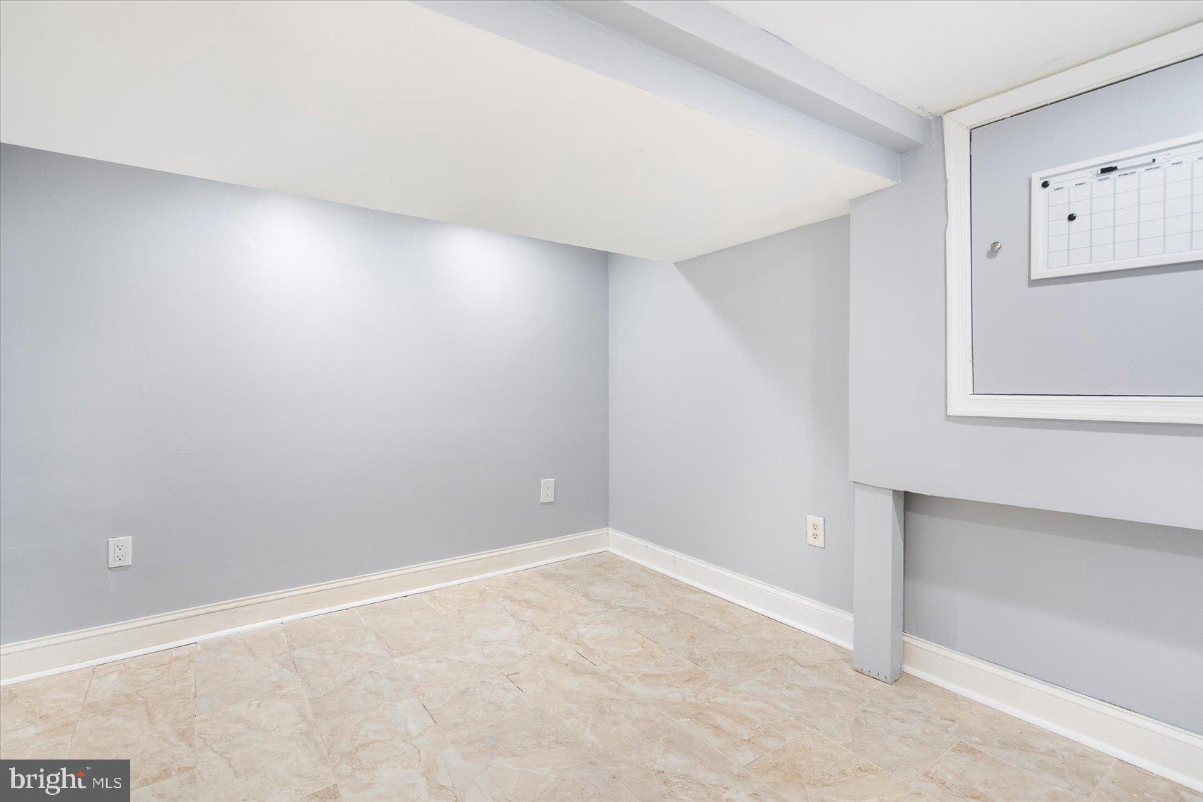GREENSPRING - Residential Lease