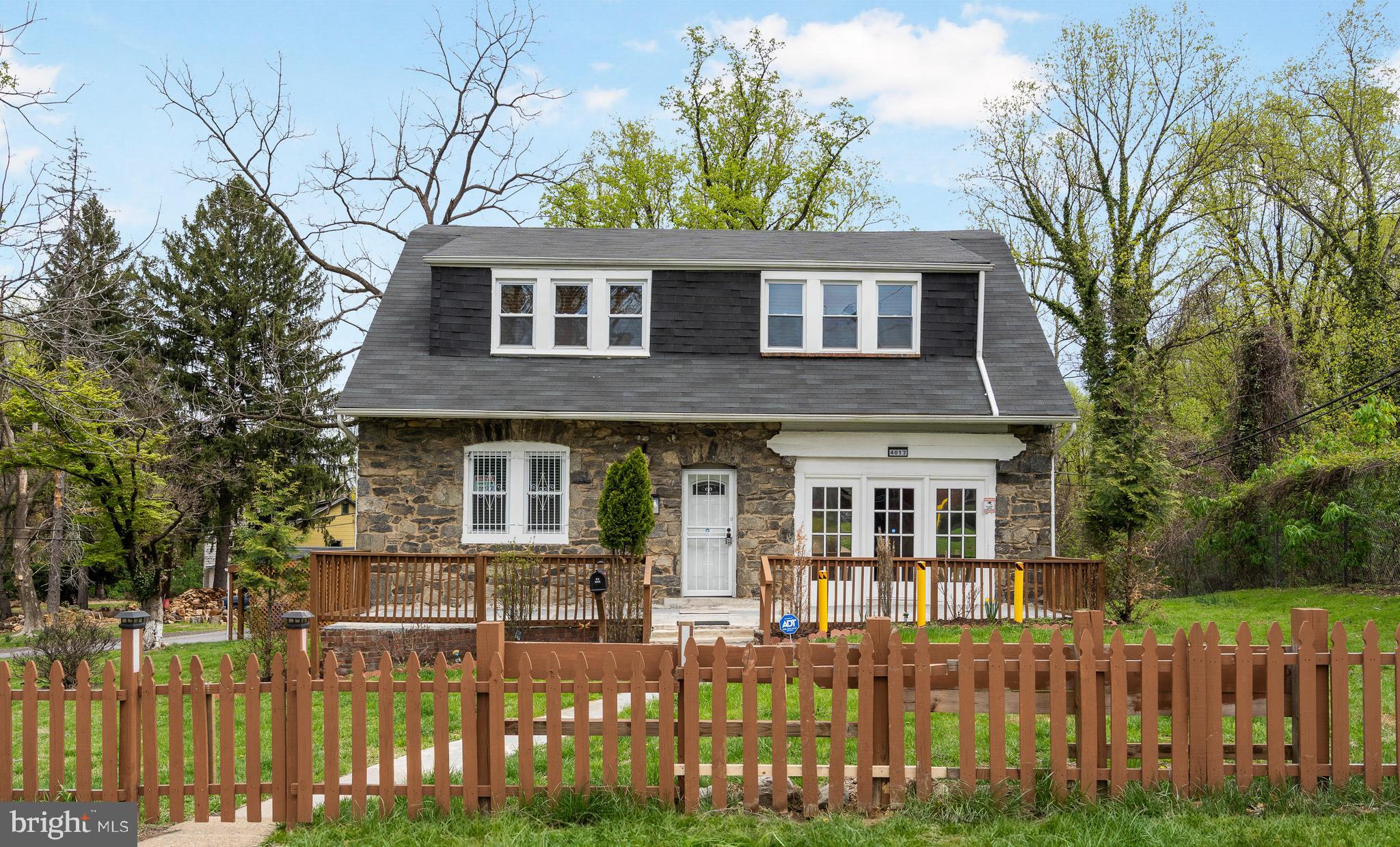 GREENSPRING - Residential Lease