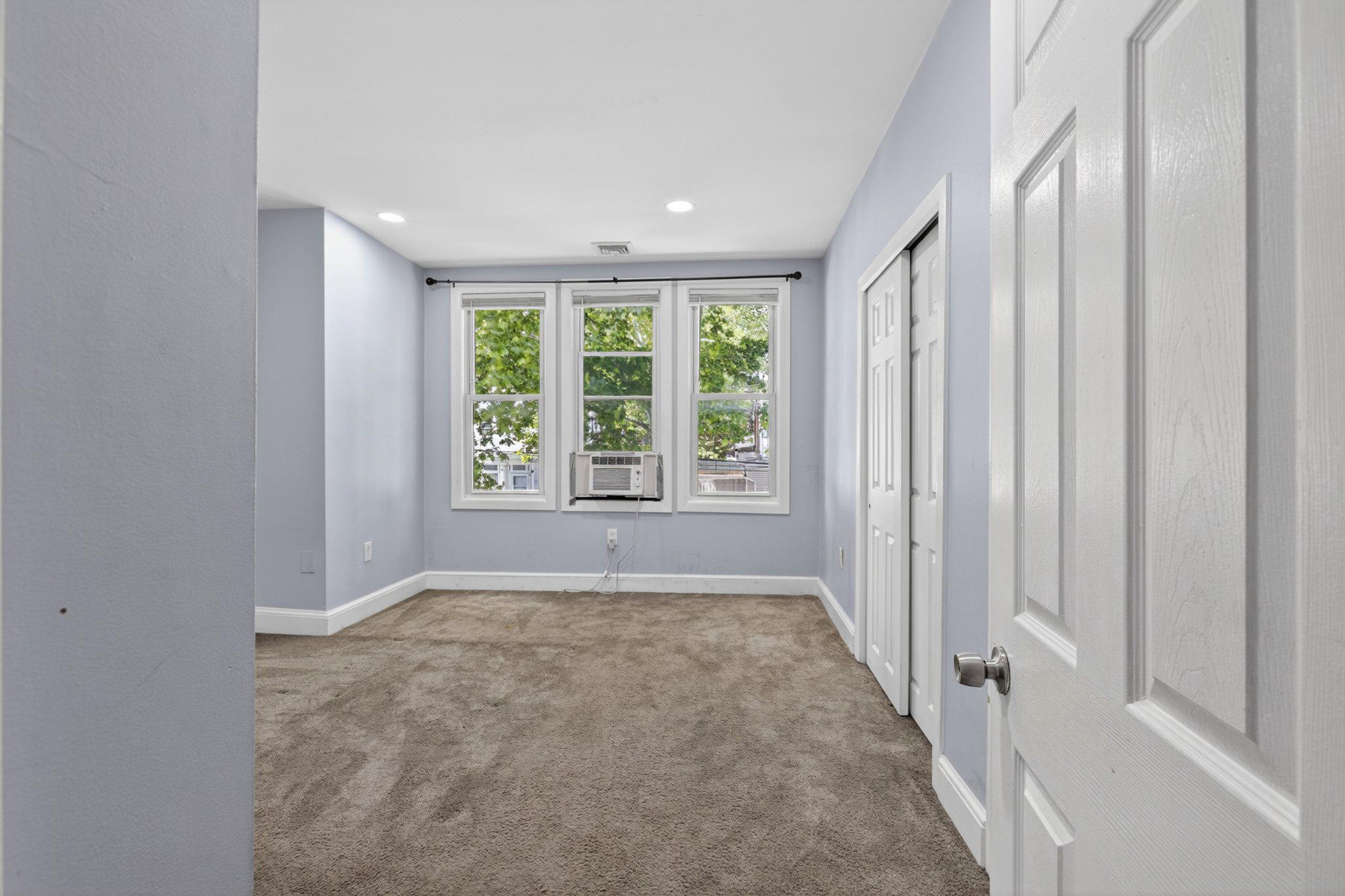 NORTHWOOD - Residential