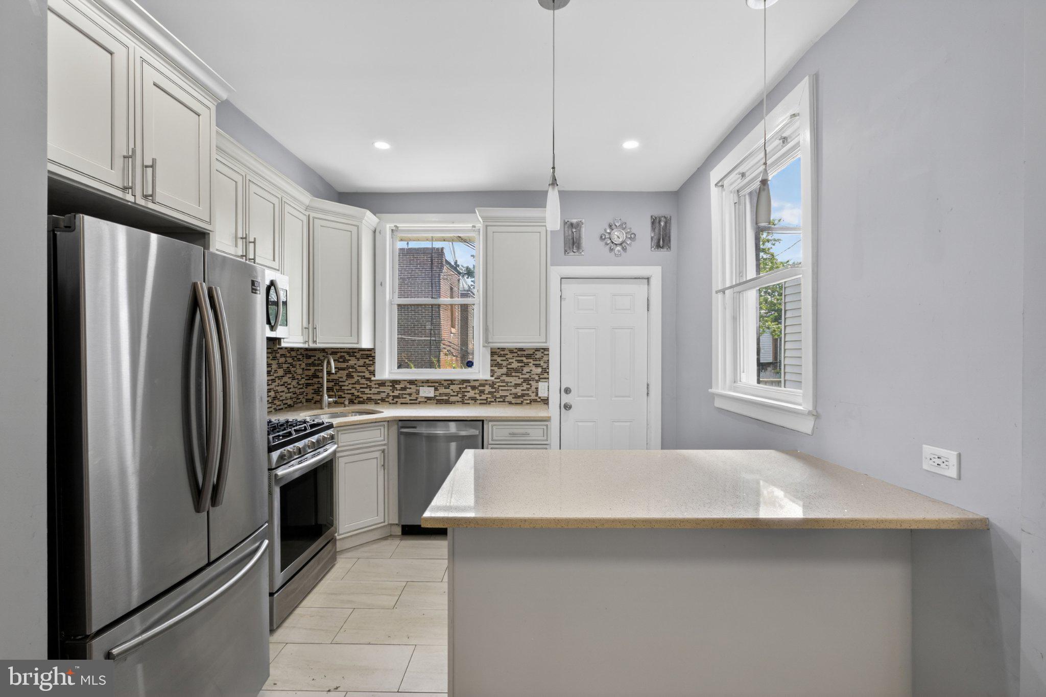 NORTHWOOD - Residential
