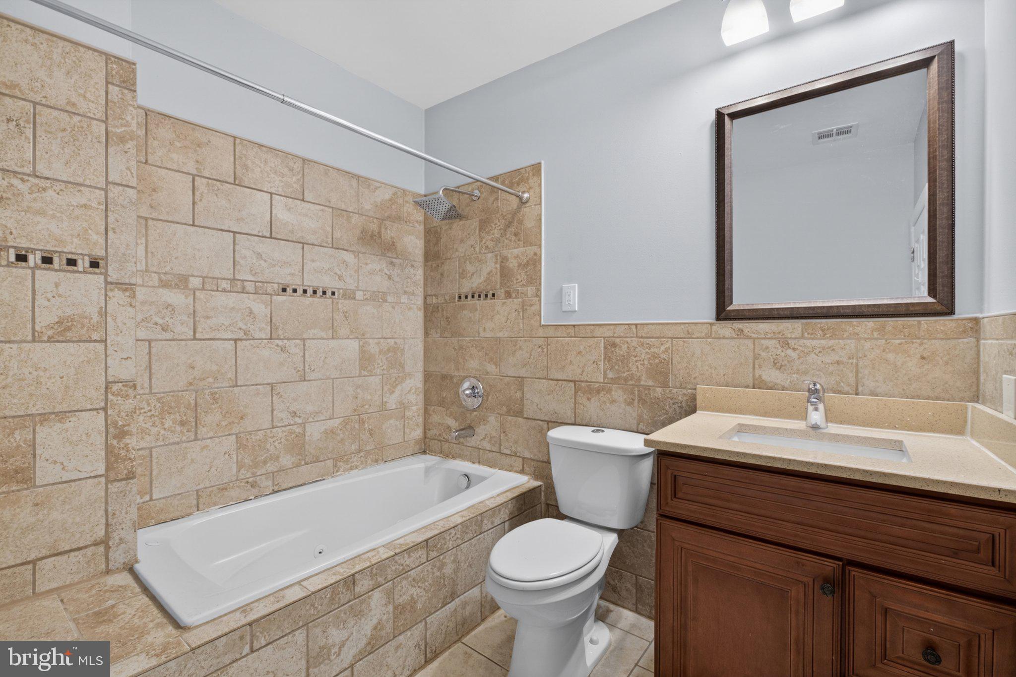 NORTHWOOD - Residential