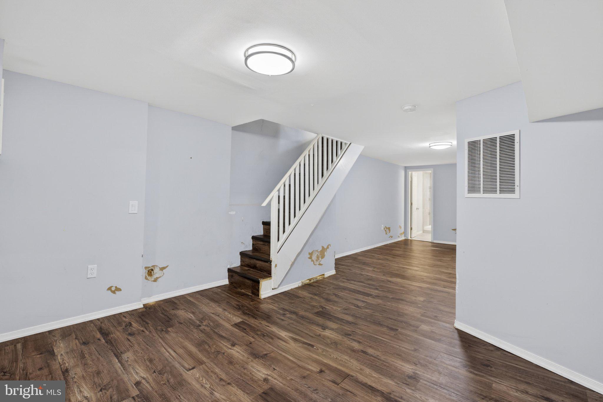 NORTHWOOD - Residential