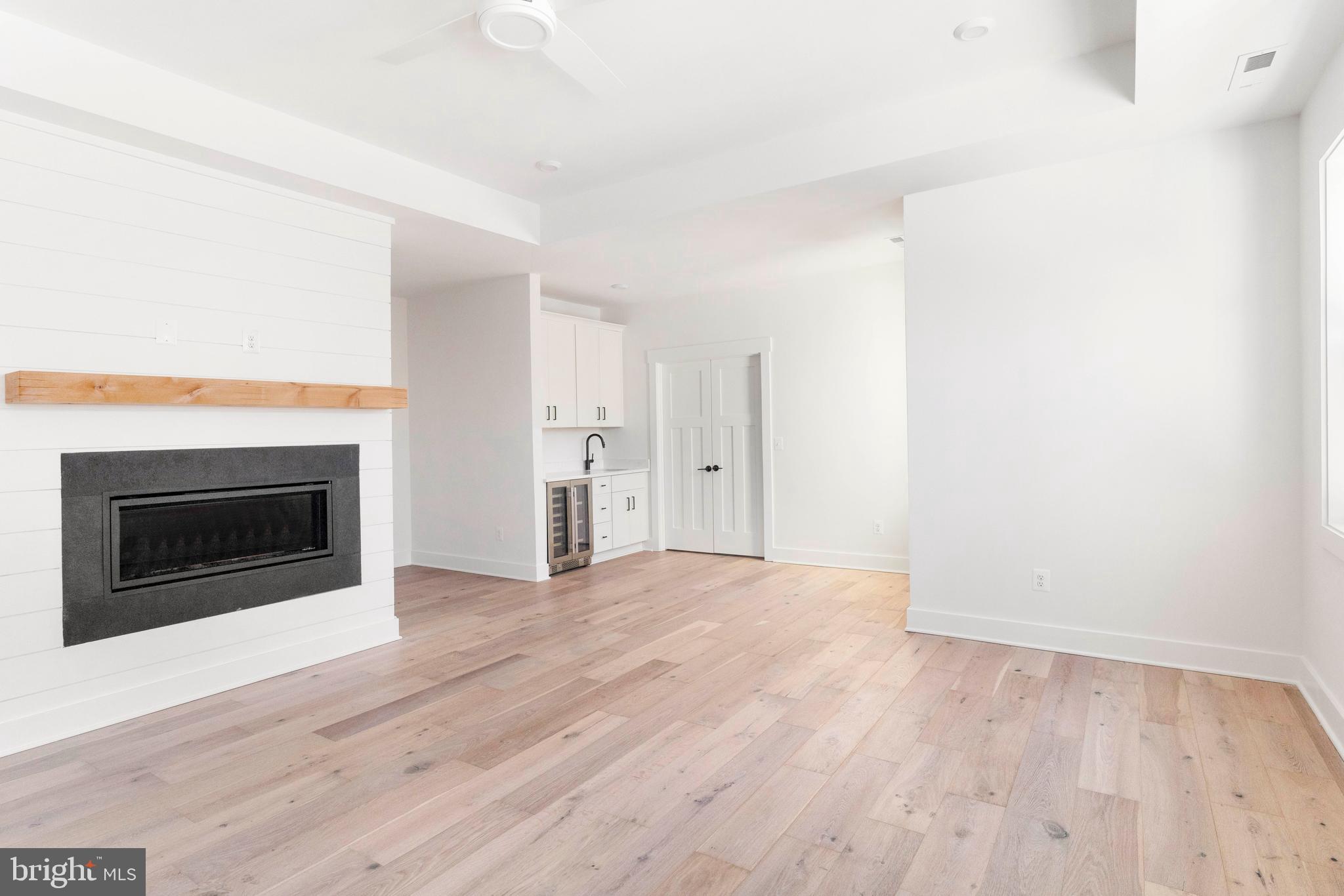 DAVIDSONVILLE - Residential