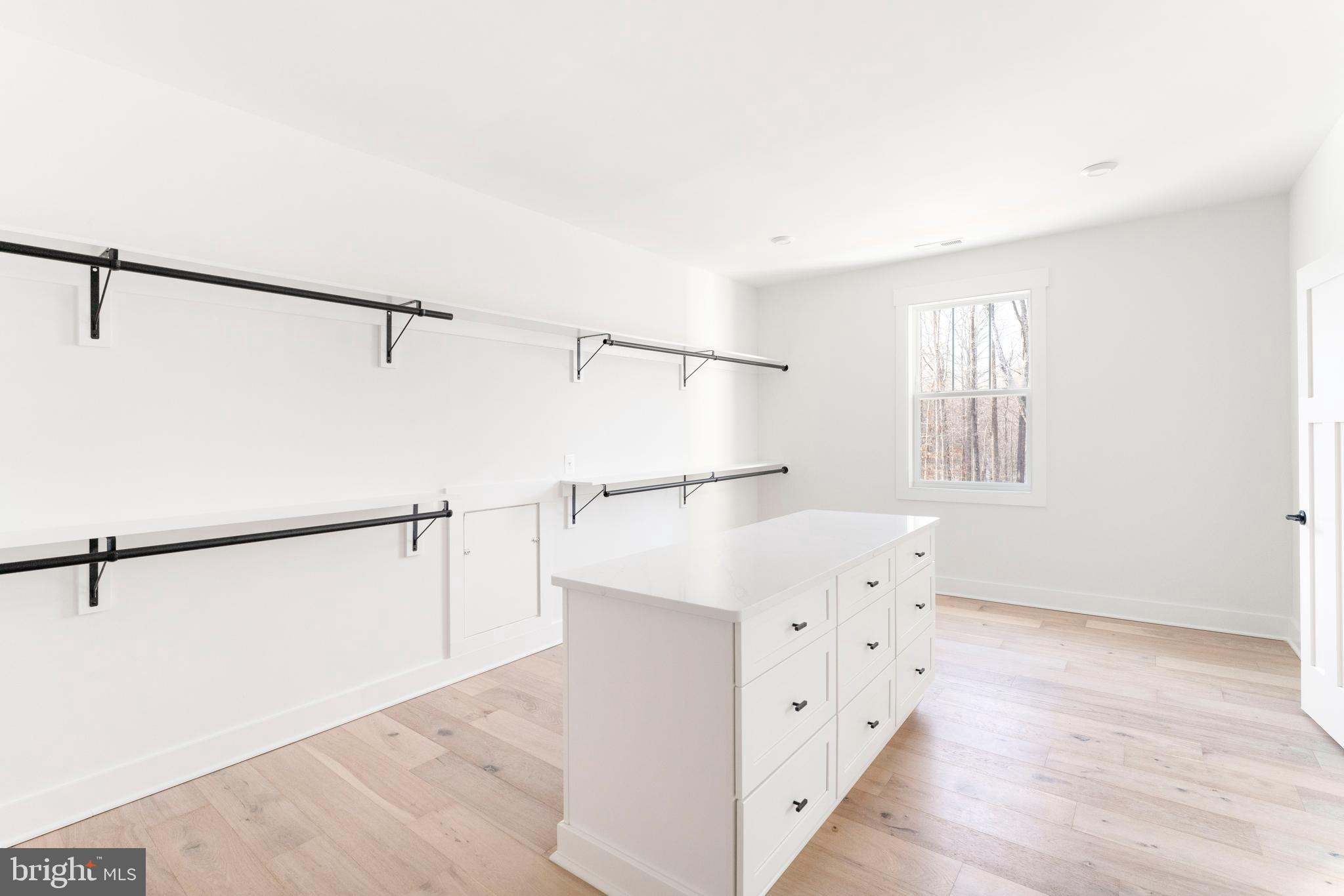 DAVIDSONVILLE - Residential