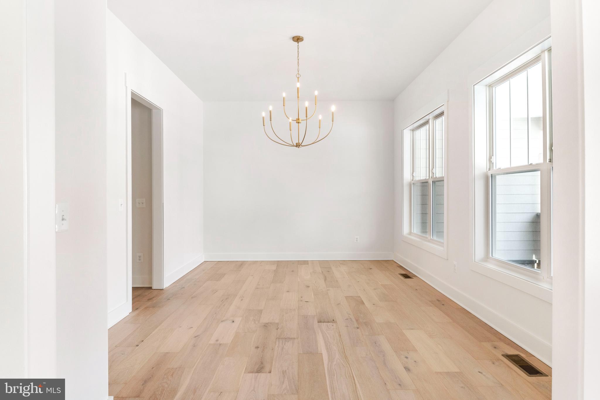 DAVIDSONVILLE - Residential