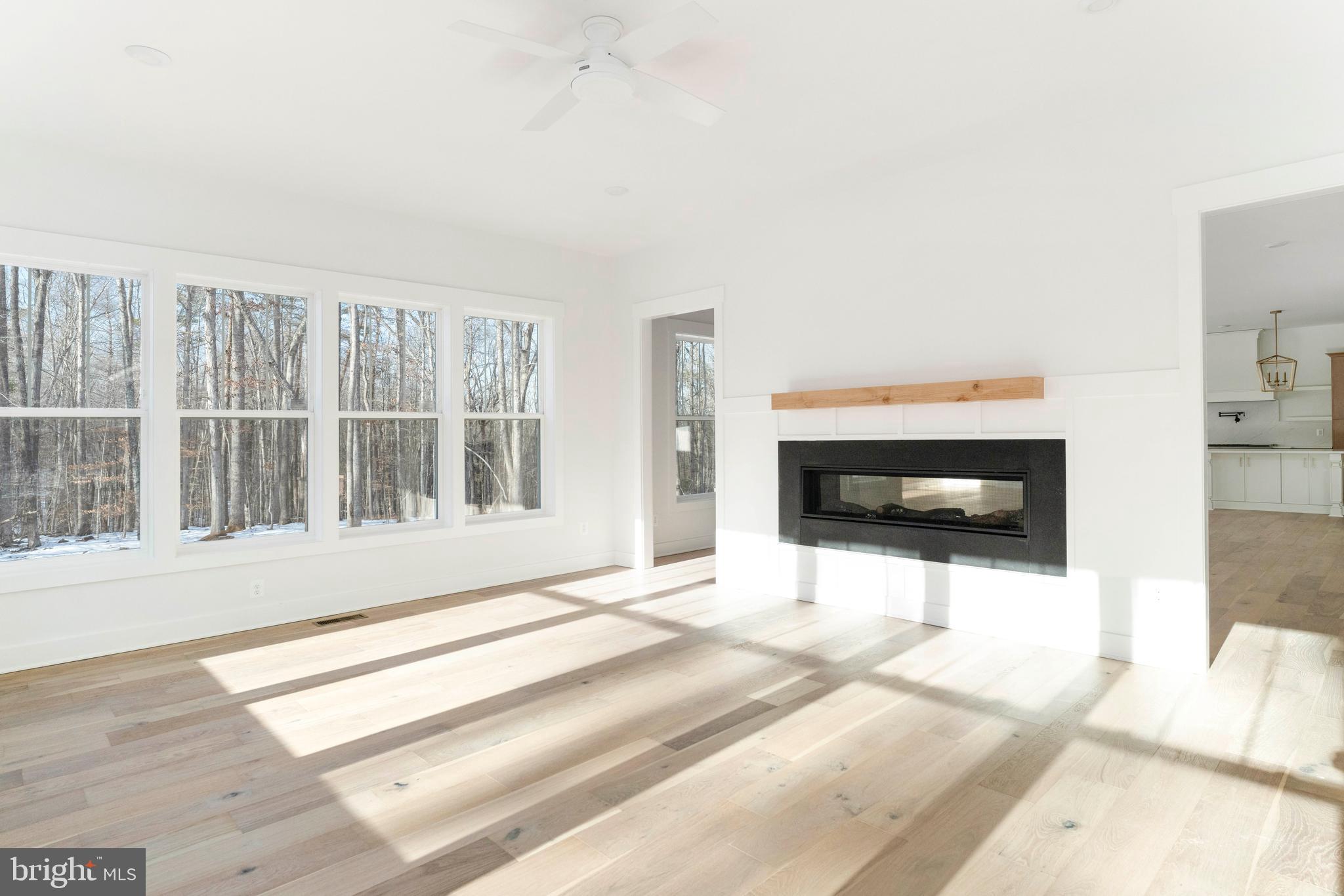 DAVIDSONVILLE - Residential