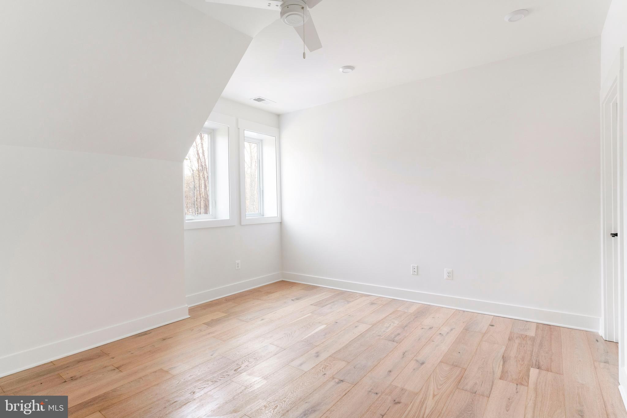 DAVIDSONVILLE - Residential