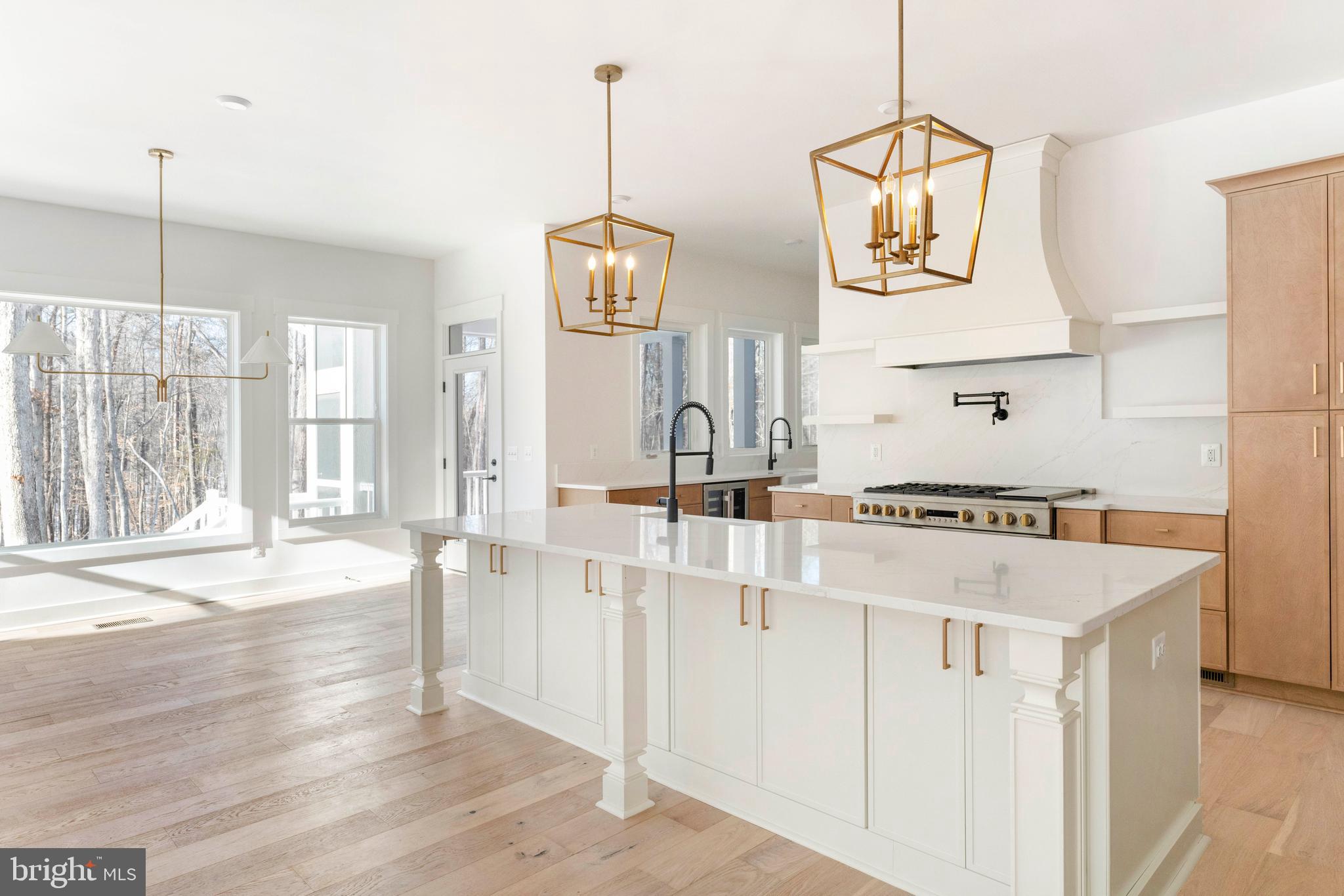 DAVIDSONVILLE - Residential