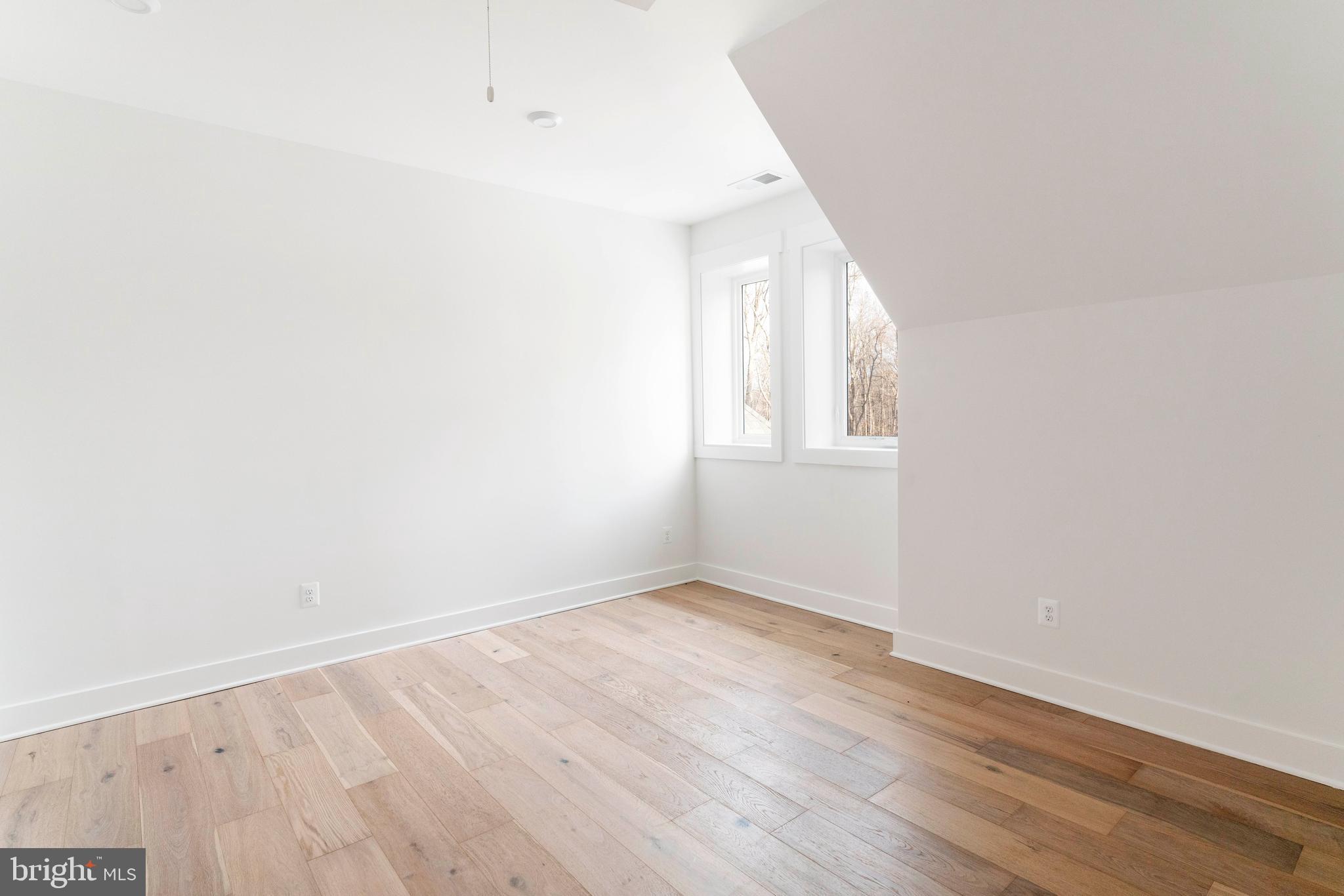DAVIDSONVILLE - Residential