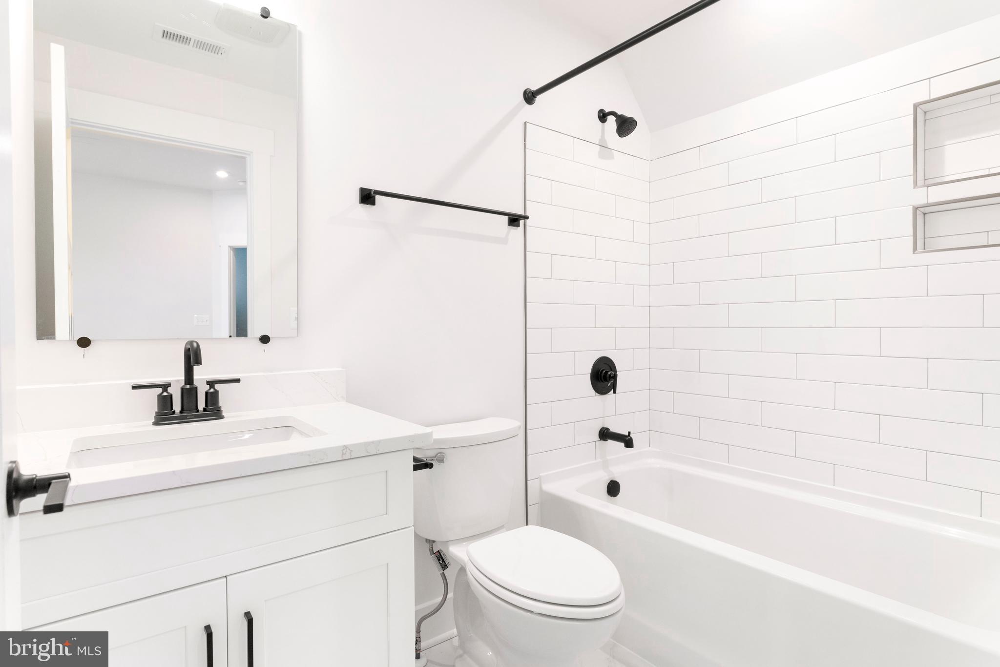 DAVIDSONVILLE - Residential