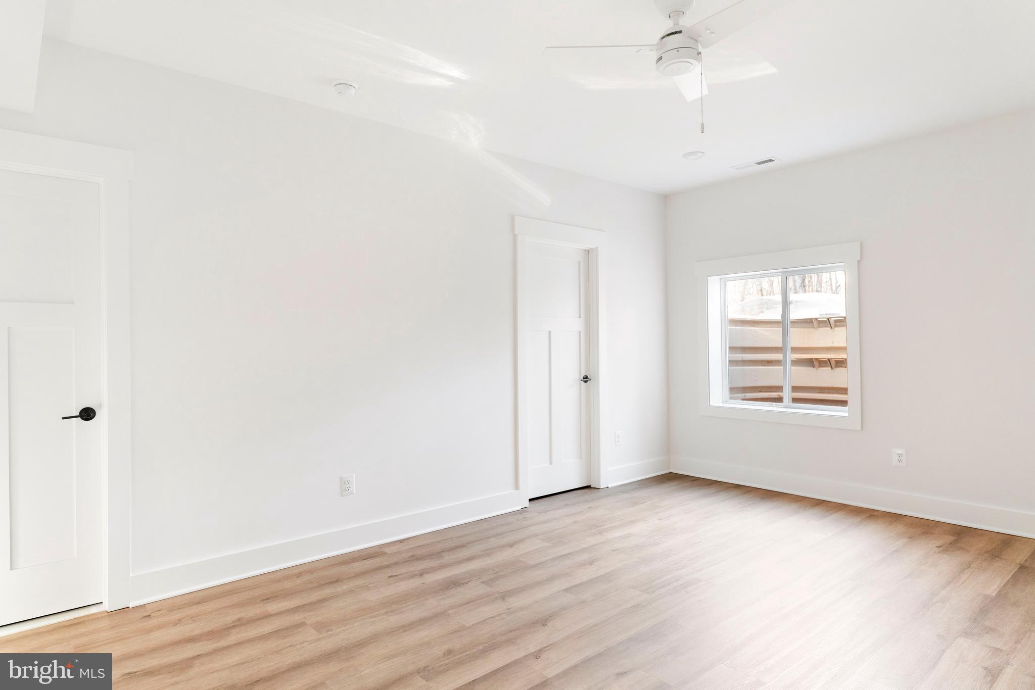 DAVIDSONVILLE - Residential