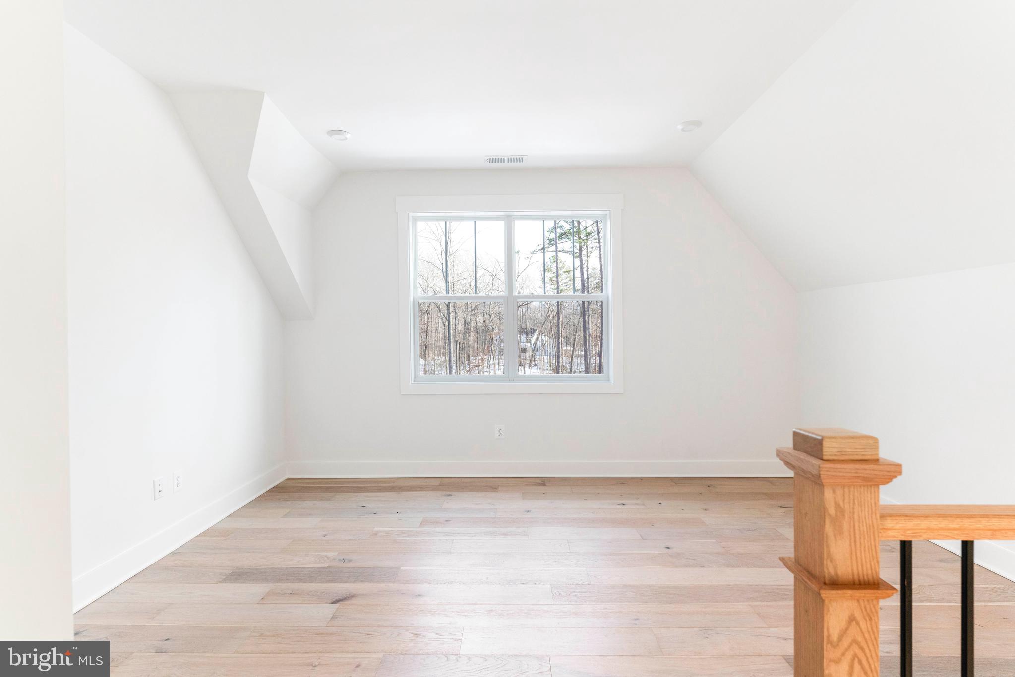DAVIDSONVILLE - Residential