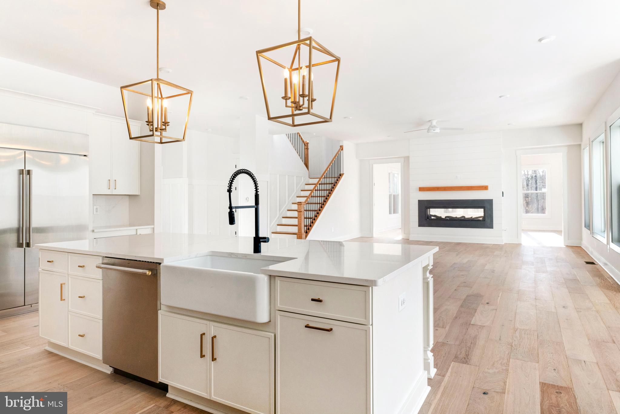 DAVIDSONVILLE - Residential