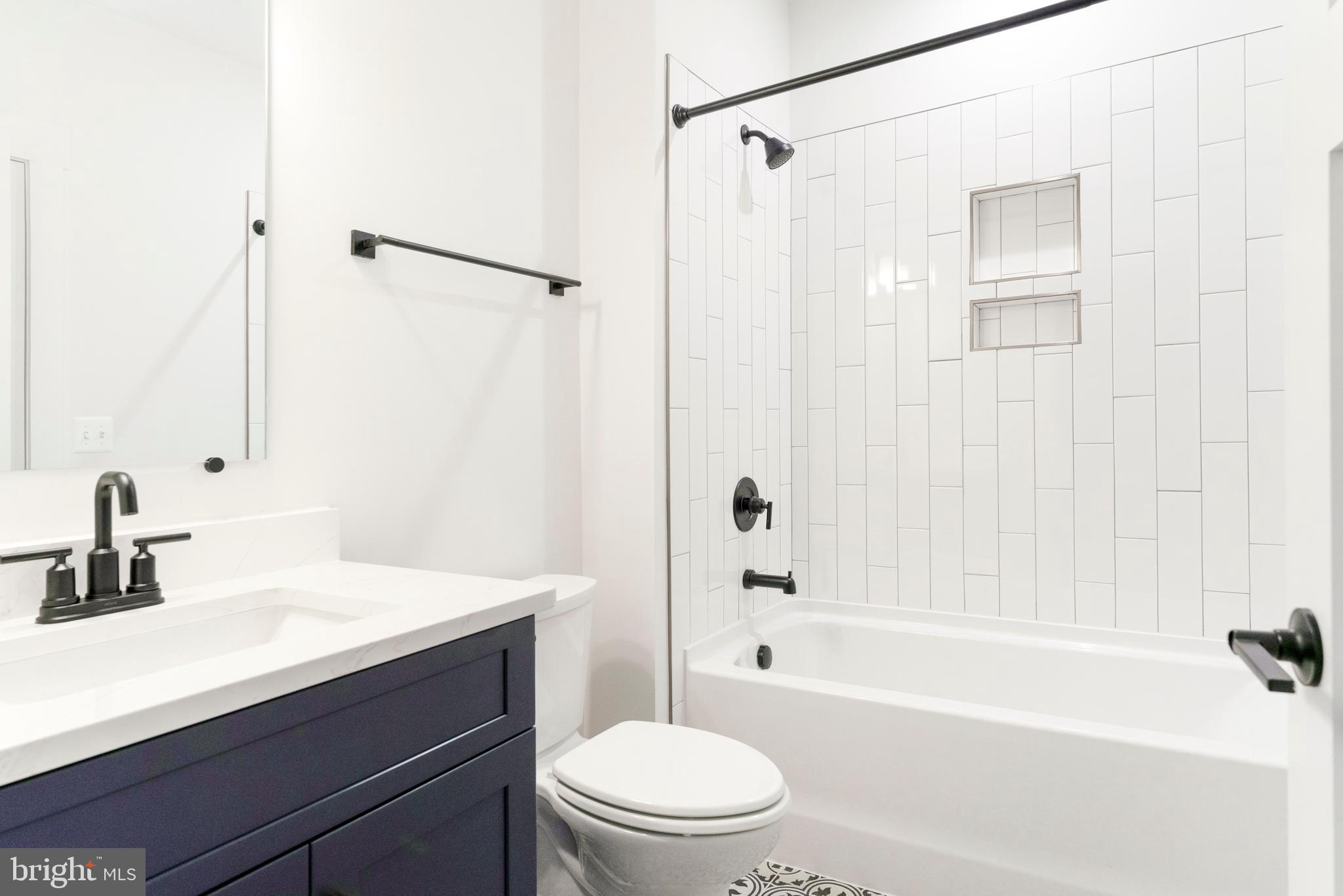 DAVIDSONVILLE - Residential