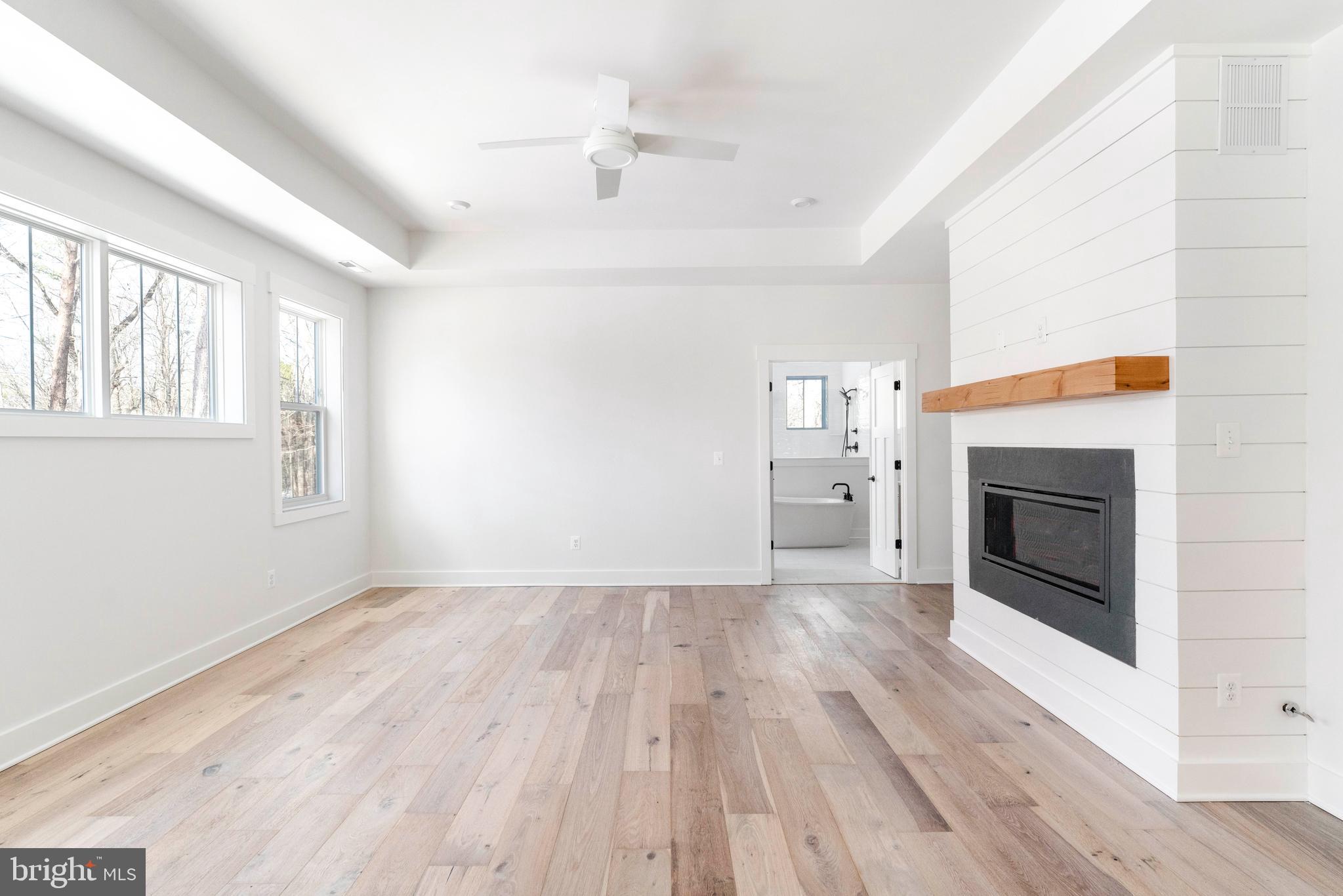 DAVIDSONVILLE - Residential