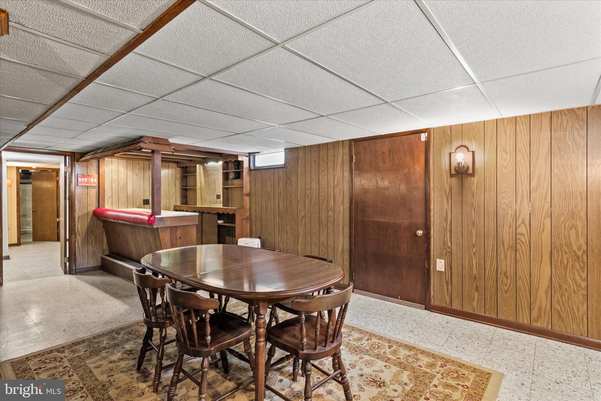 MEADOWGLEN - Residential