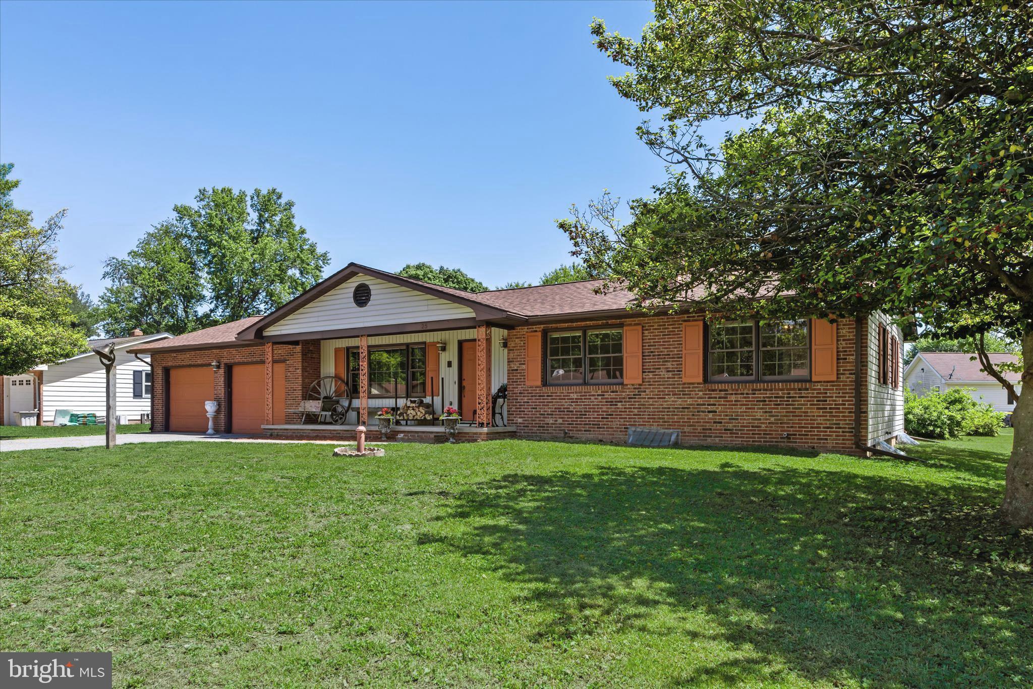 MEADOWGLEN - Residential