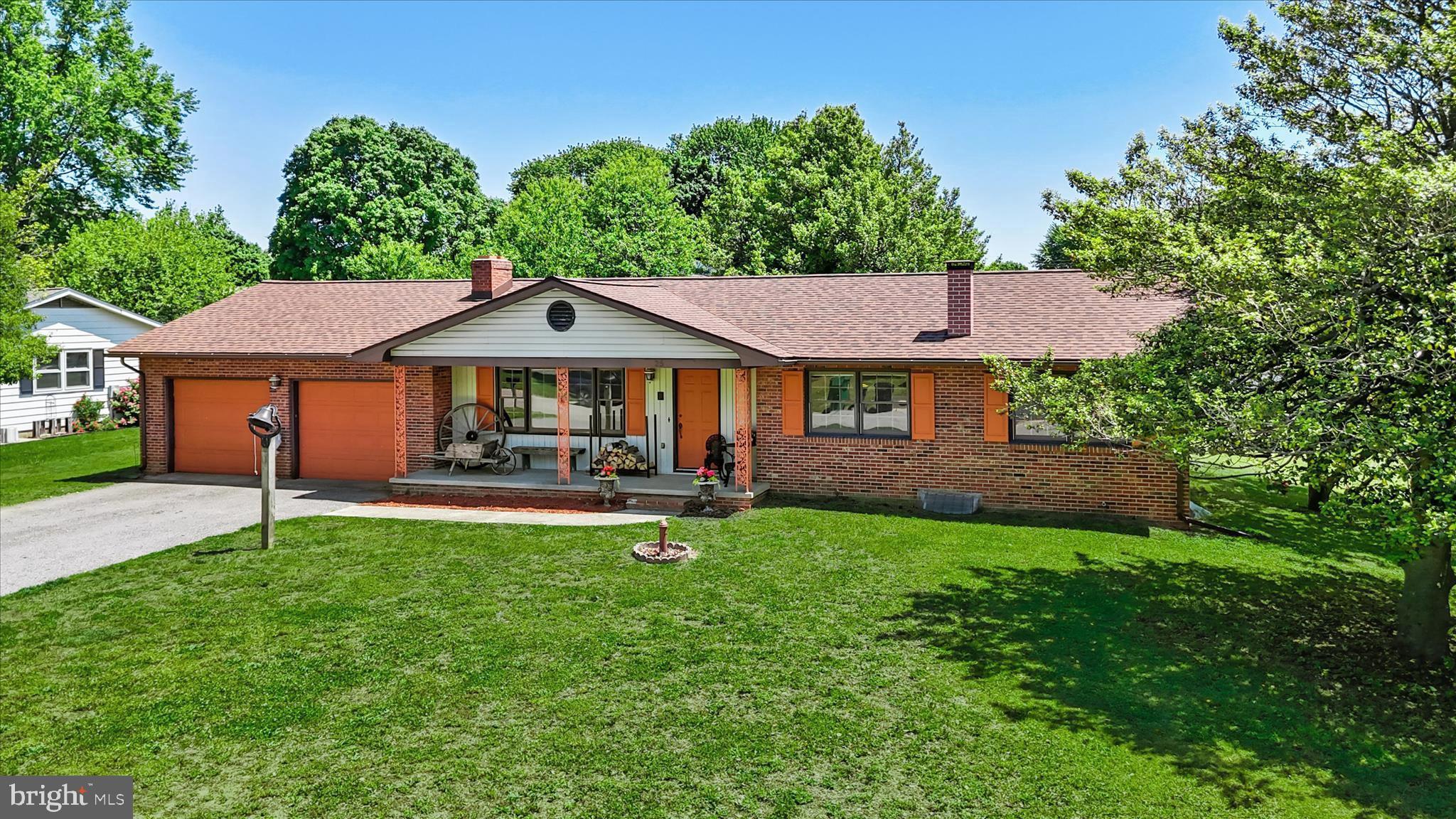 MEADOWGLEN - Residential