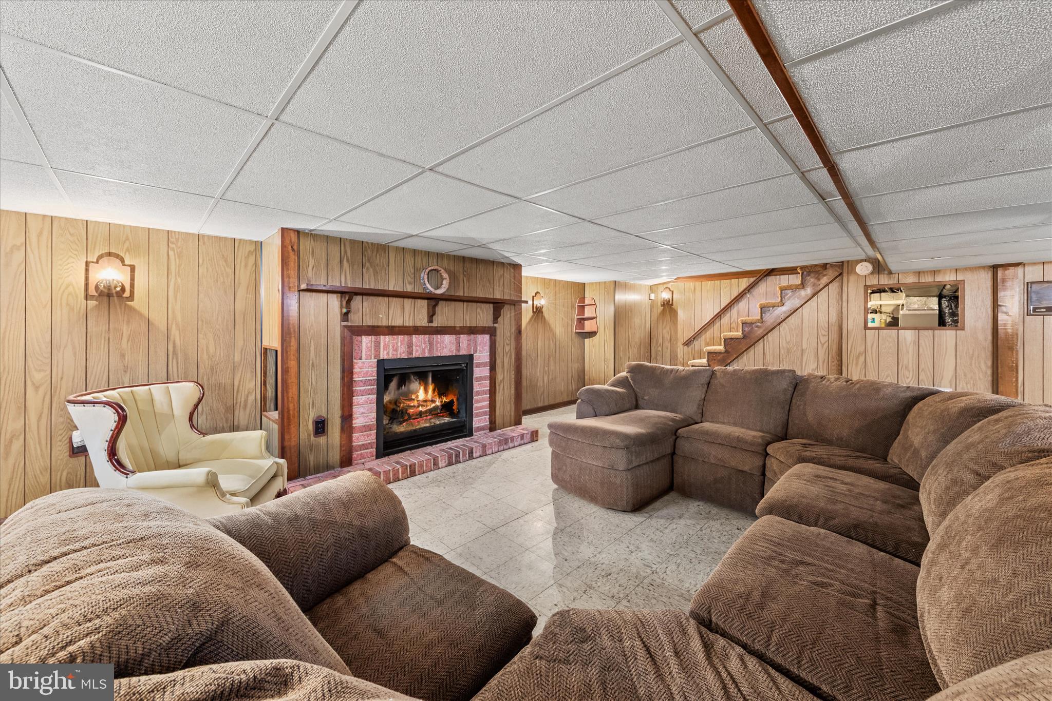 MEADOWGLEN - Residential