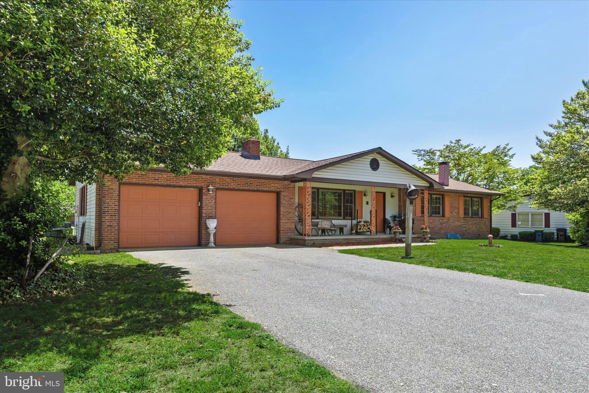 MEADOWGLEN - Residential