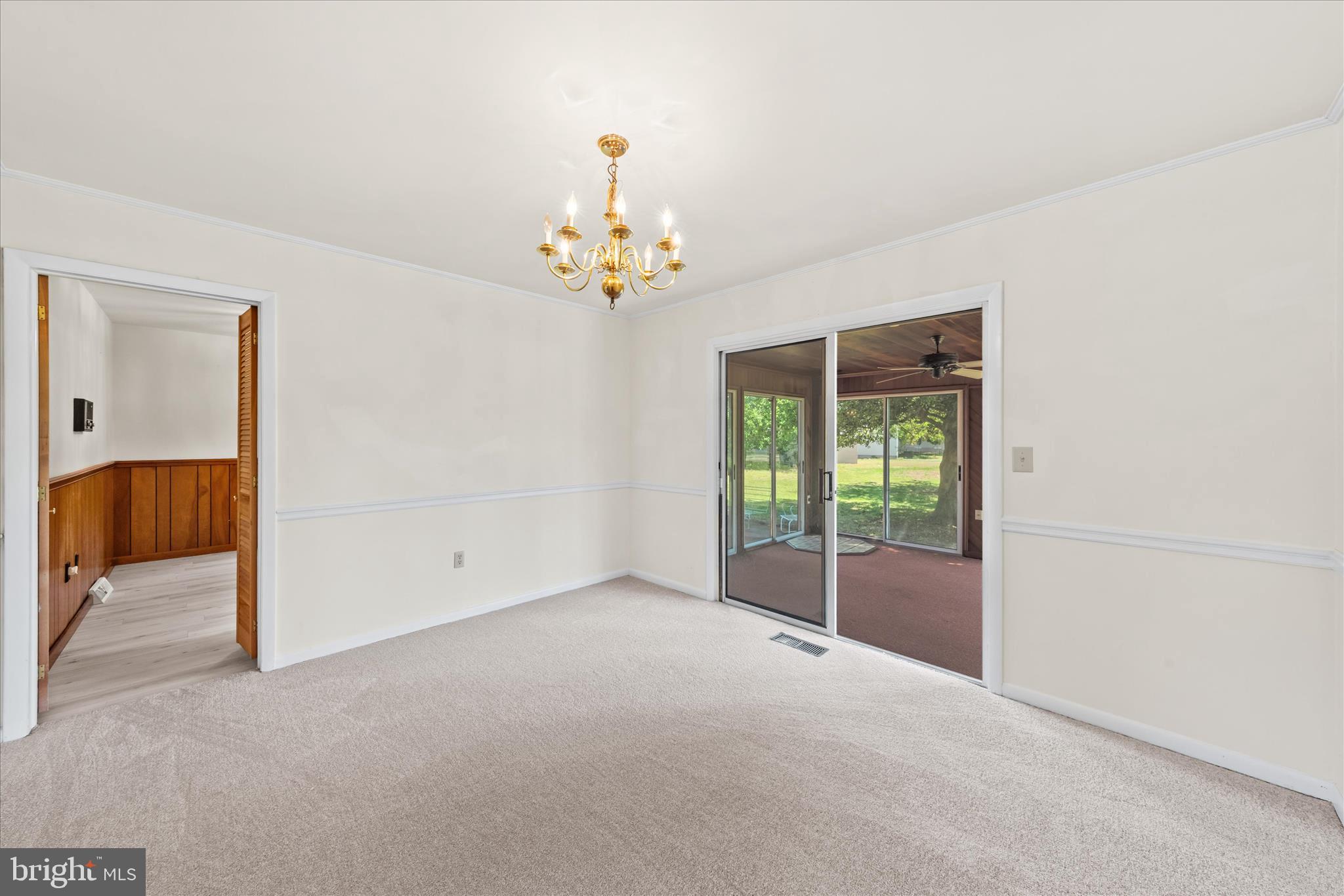MEADOWGLEN - Residential