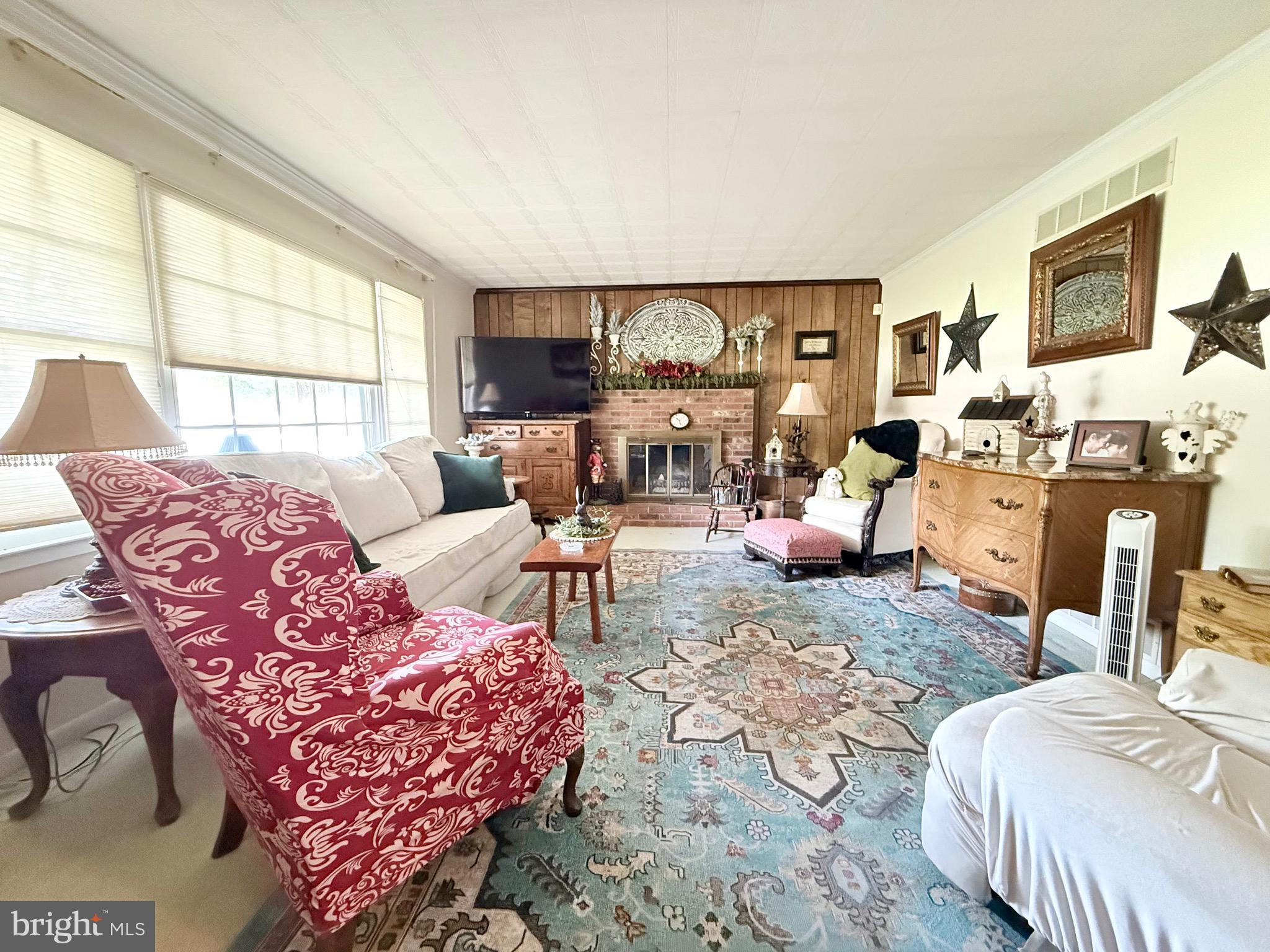 MEADOWGLEN - Residential