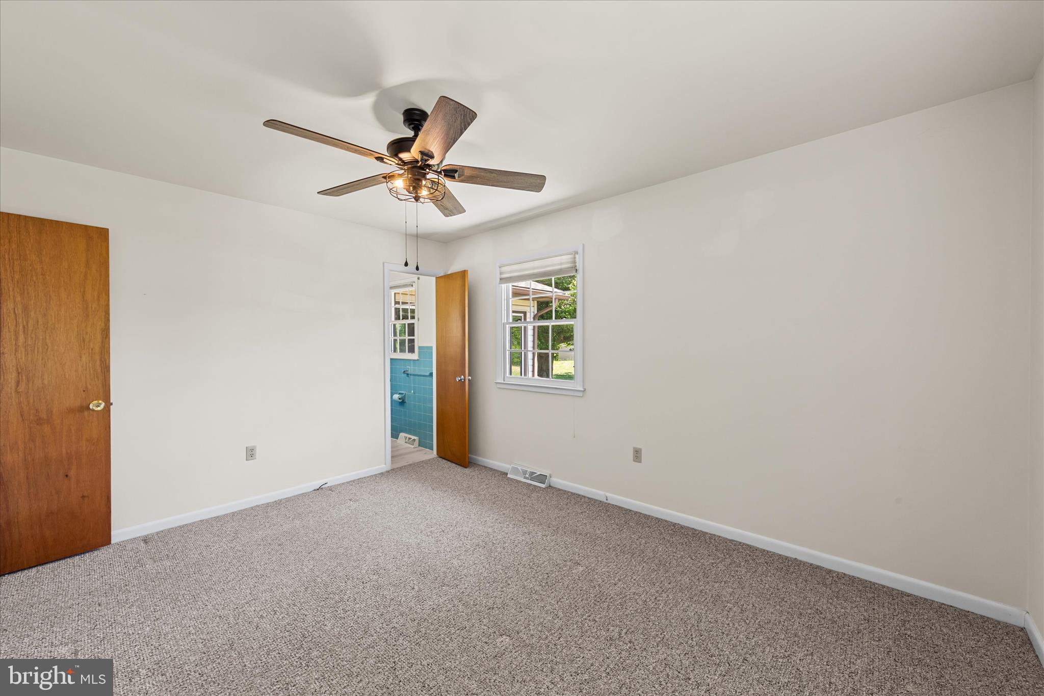 MEADOWGLEN - Residential