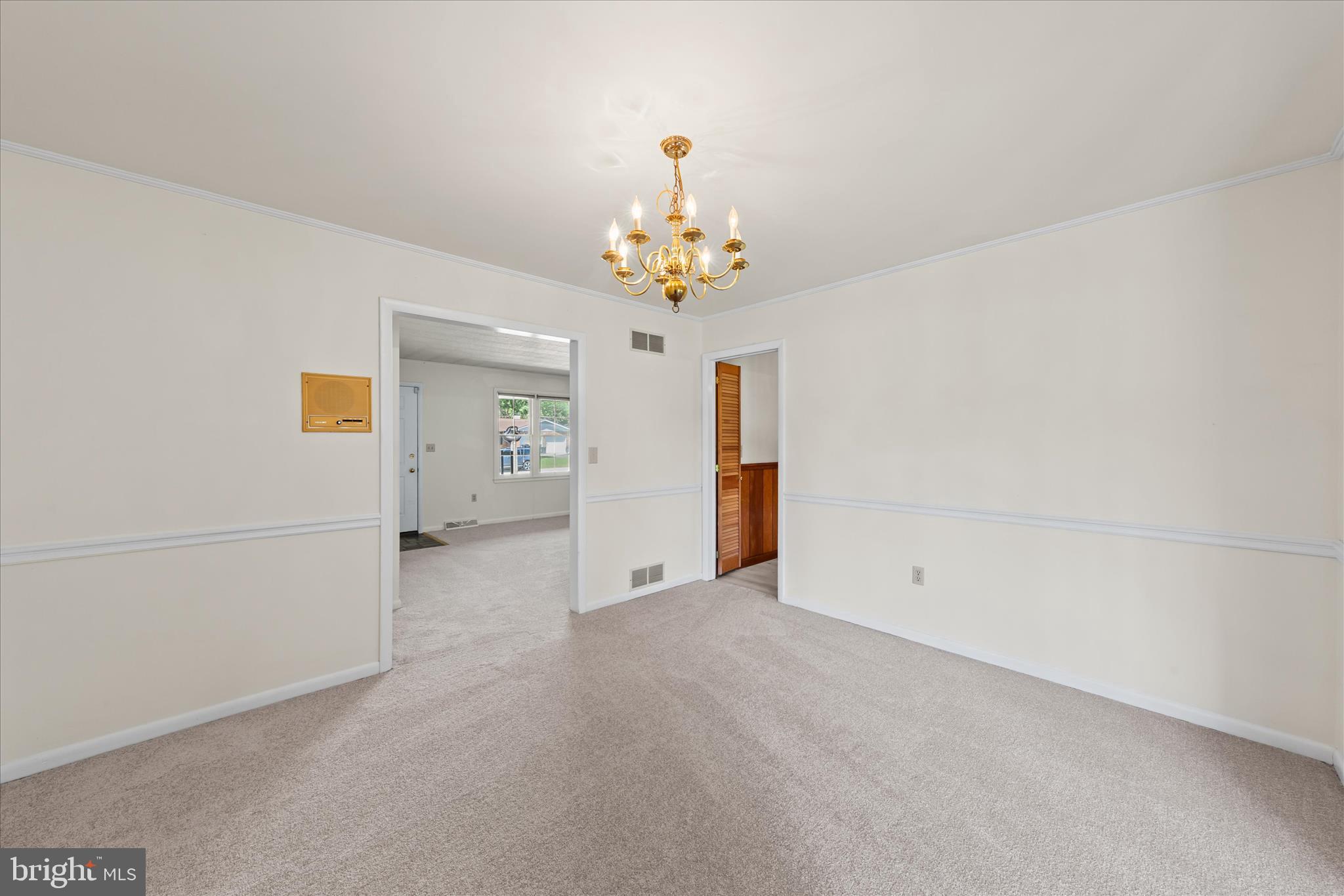 MEADOWGLEN - Residential