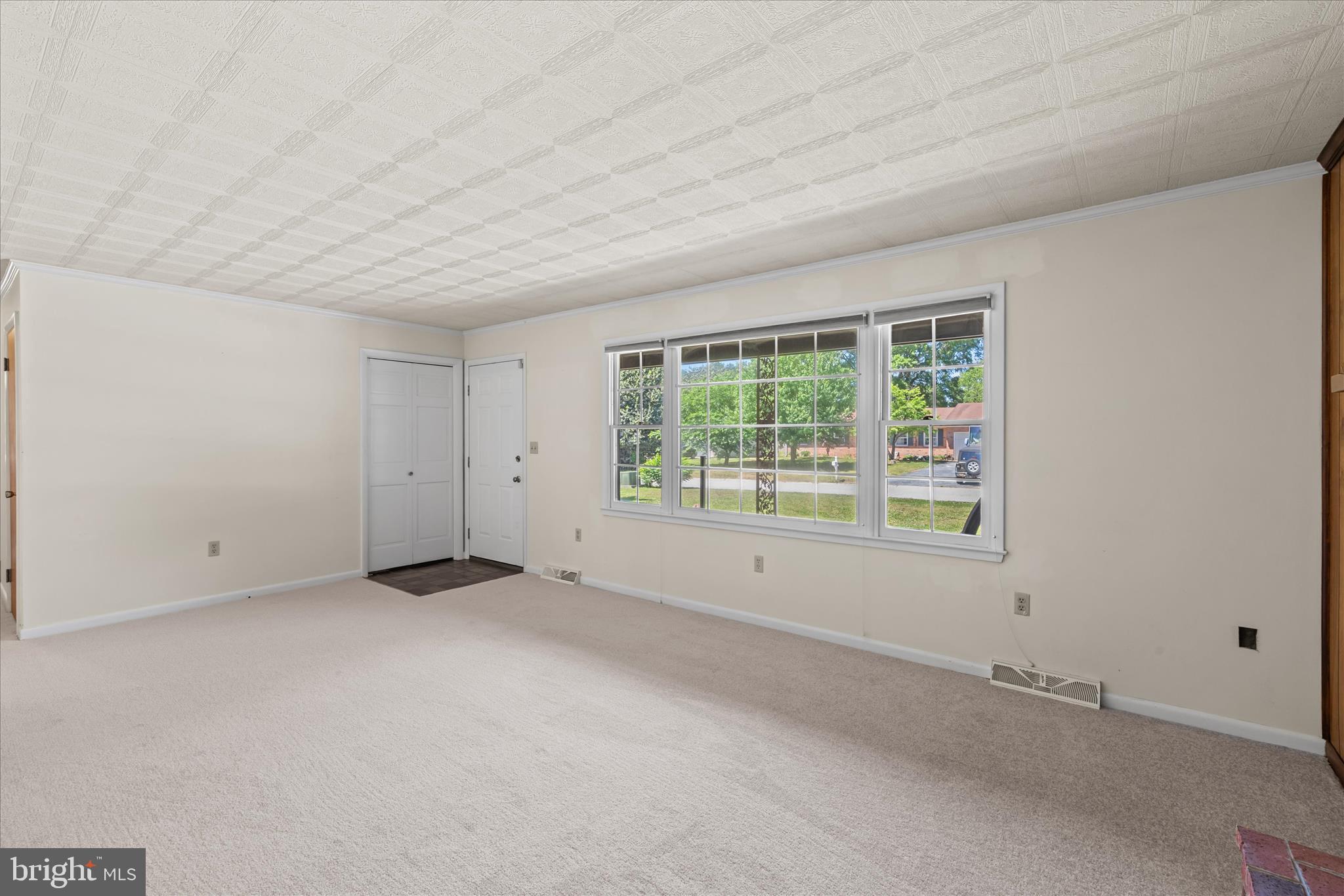 MEADOWGLEN - Residential