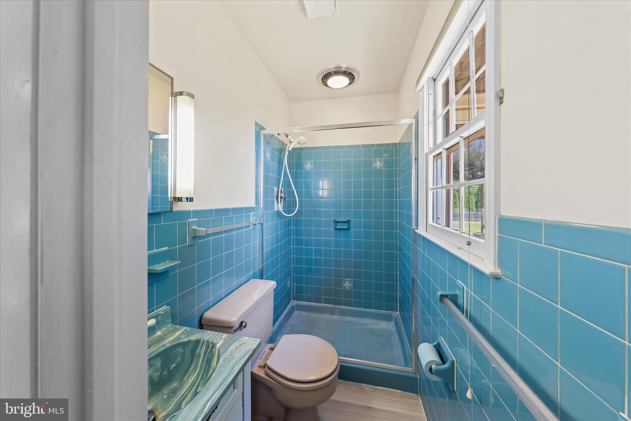 MEADOWGLEN - Residential