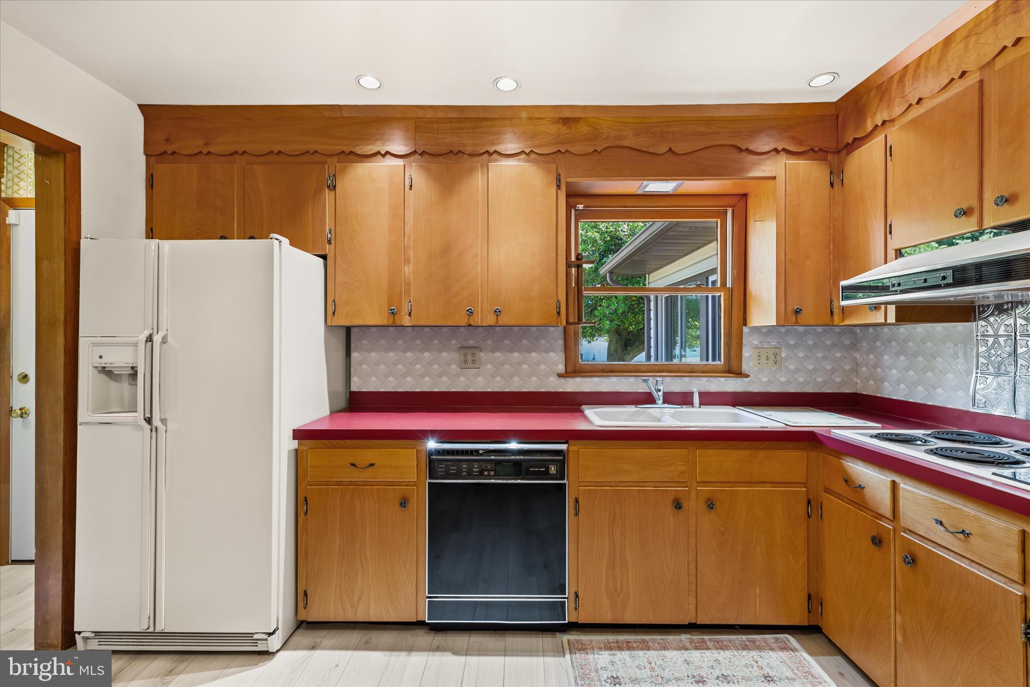 MEADOWGLEN - Residential