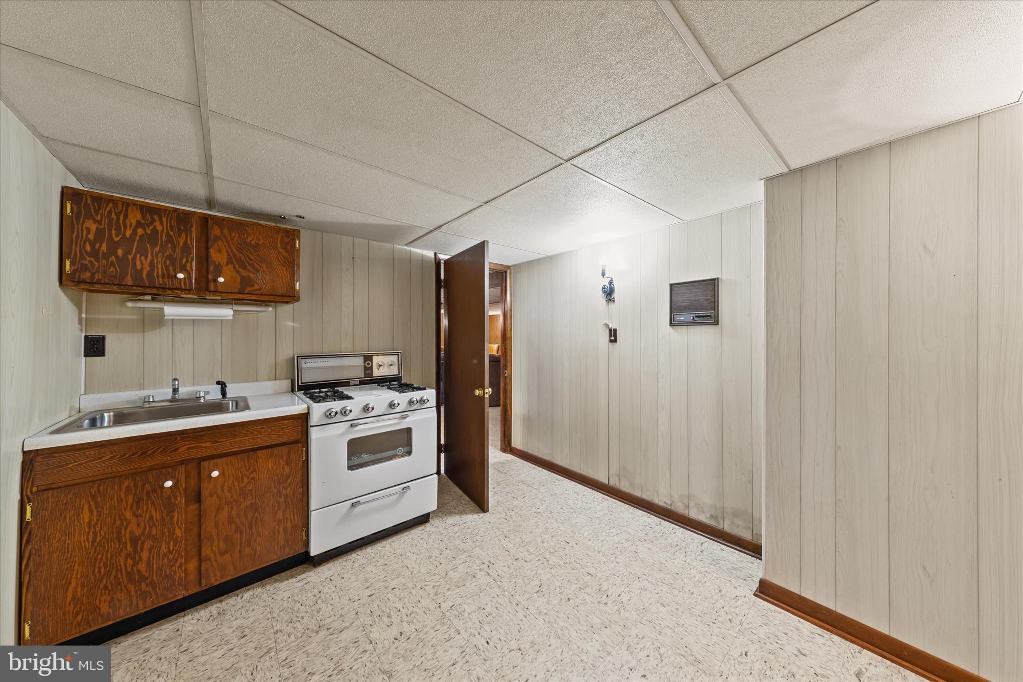 MEADOWGLEN - Residential