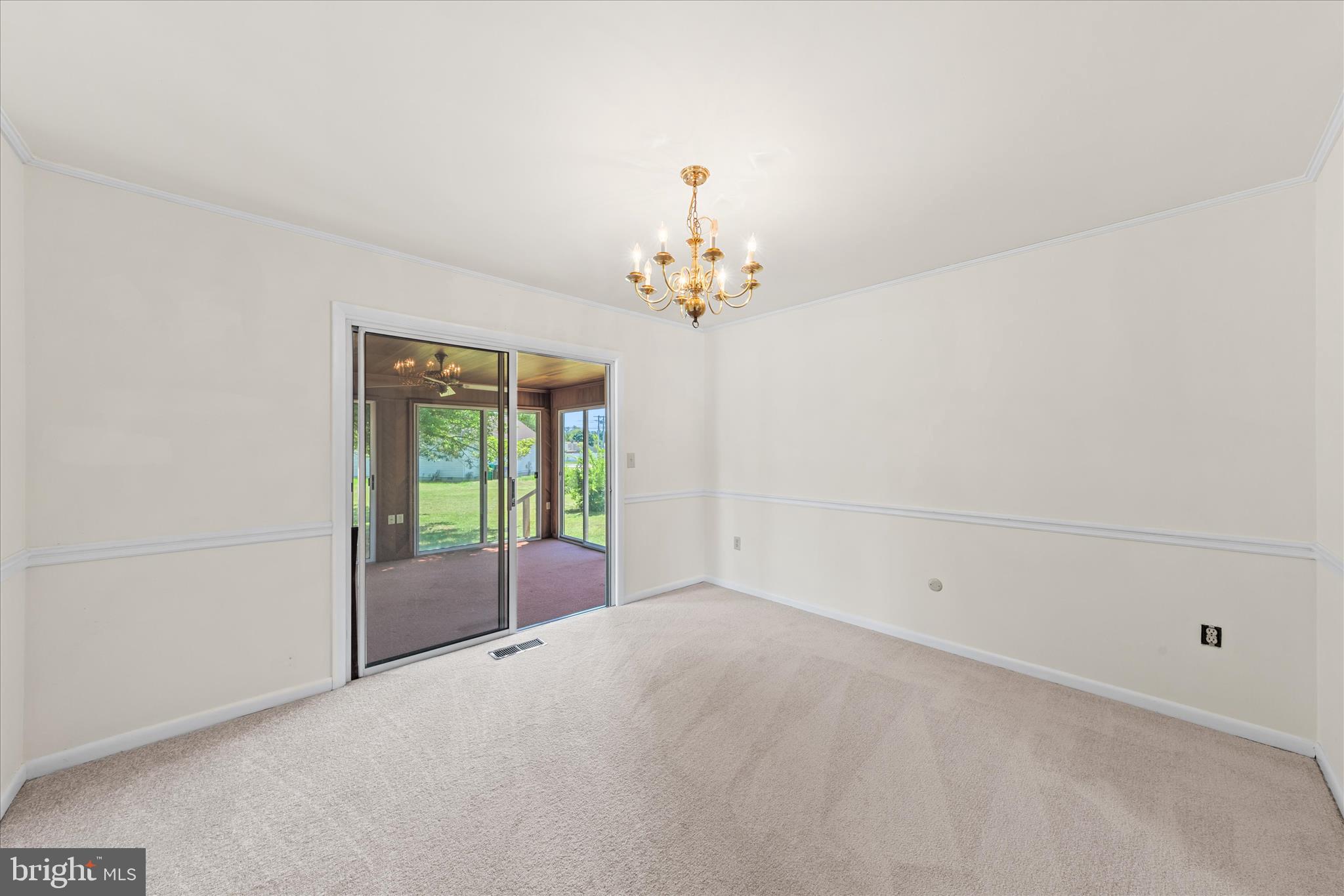 MEADOWGLEN - Residential
