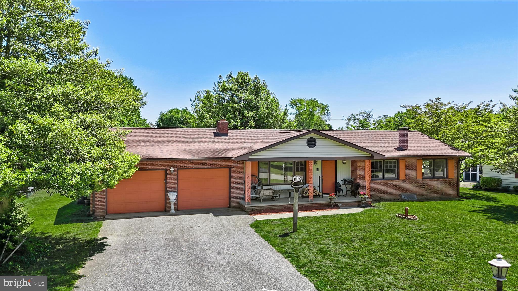 MEADOWGLEN - Residential