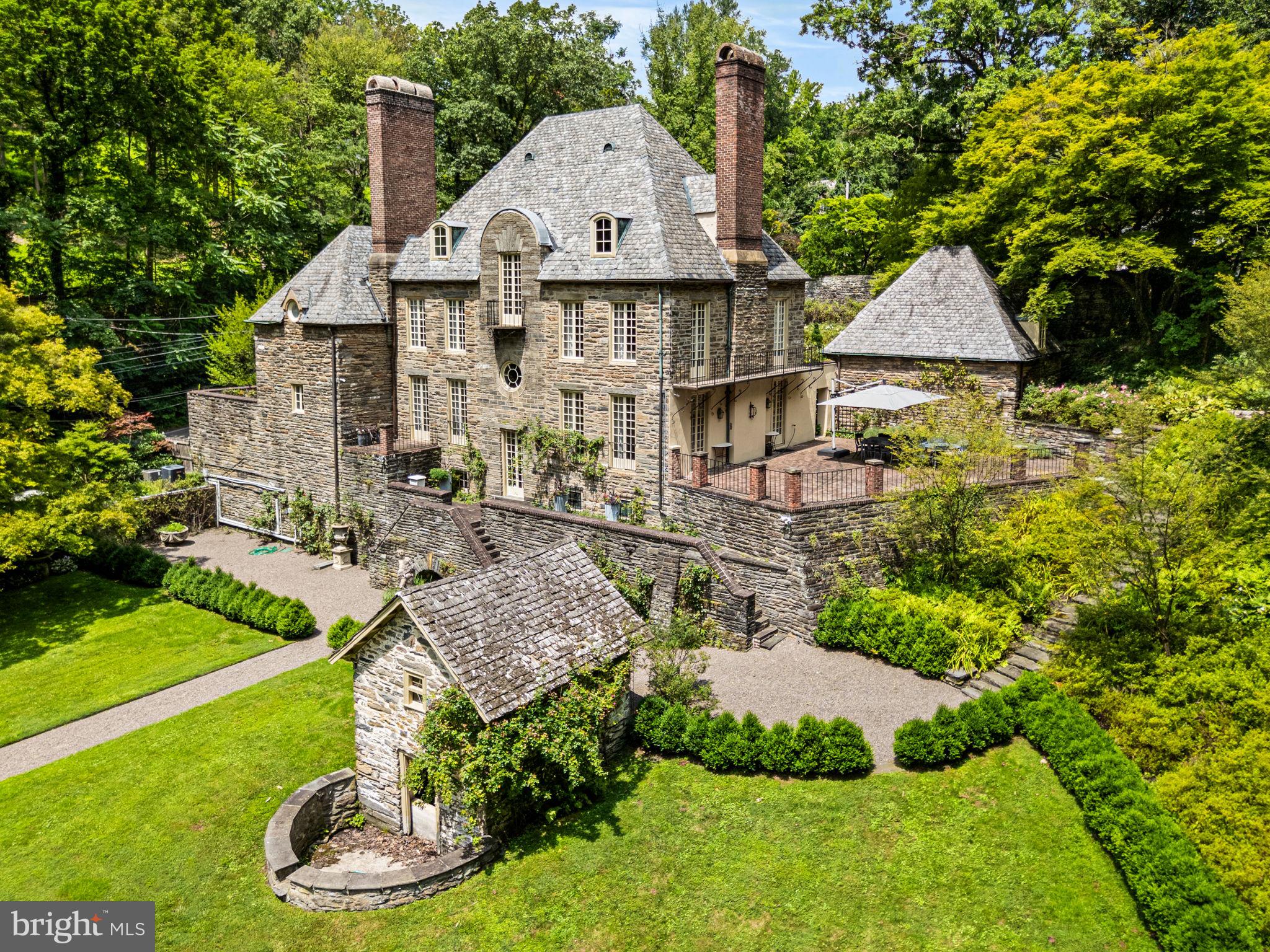 CHESTNUT HILL - Residential