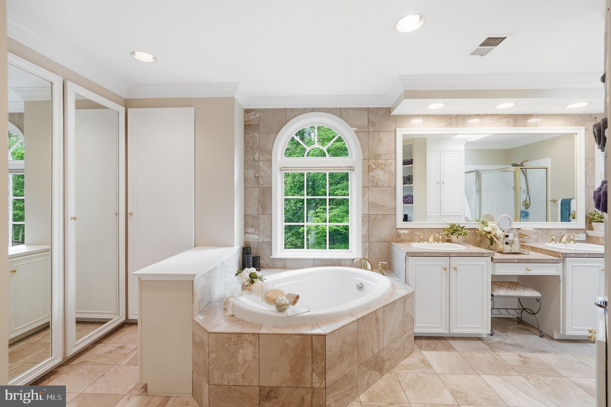 FAIRFAX STATION - Residential