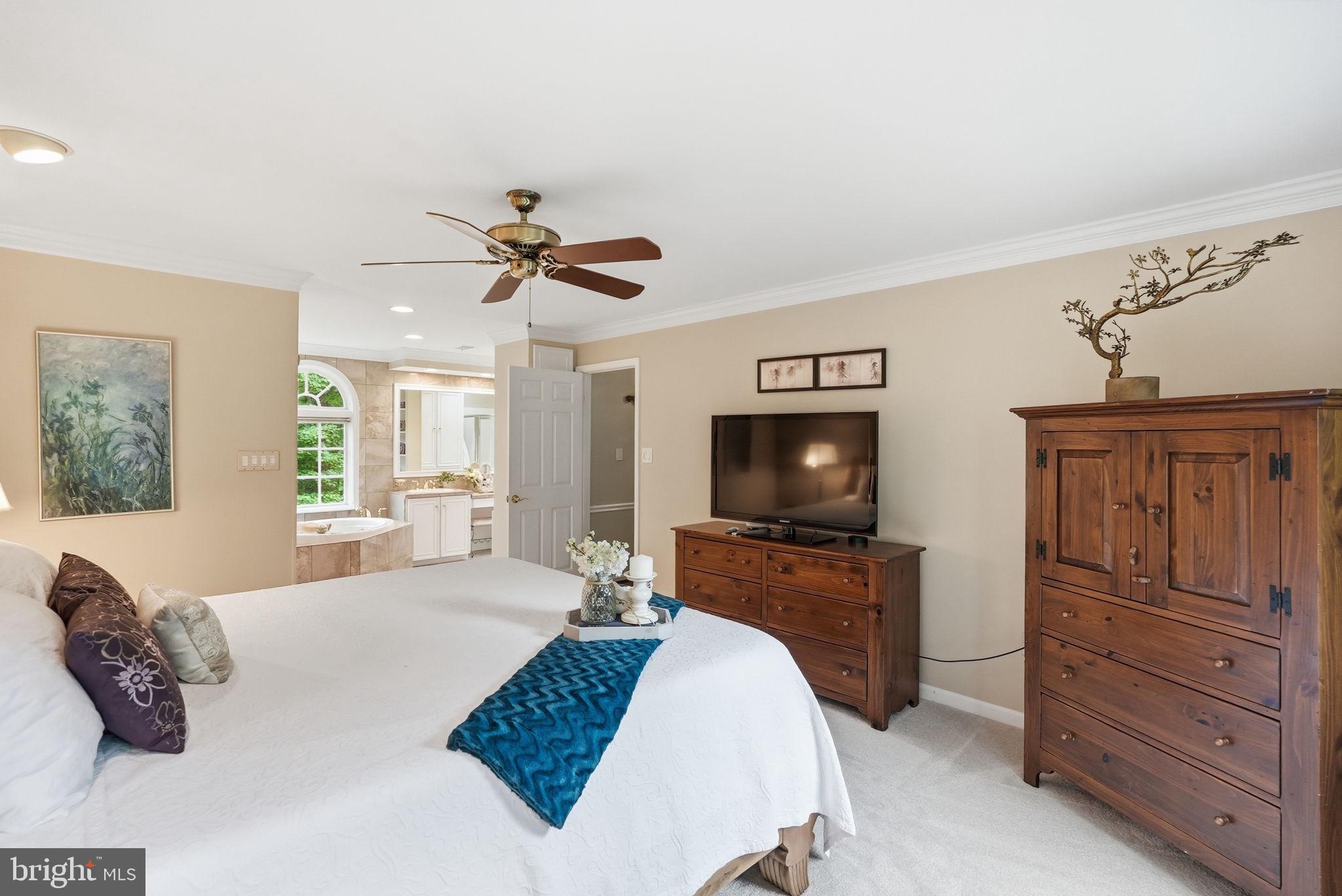 FAIRFAX STATION - Residential