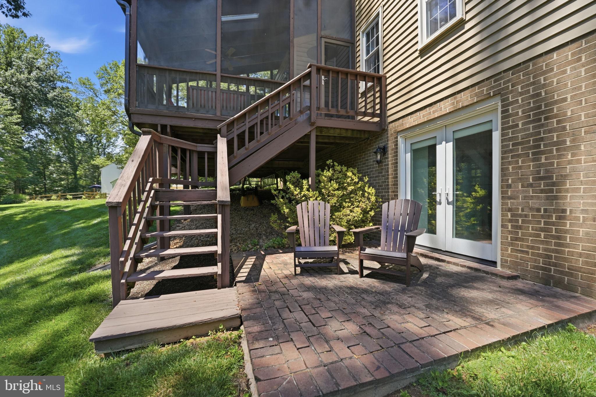 FAIRFAX STATION - Residential