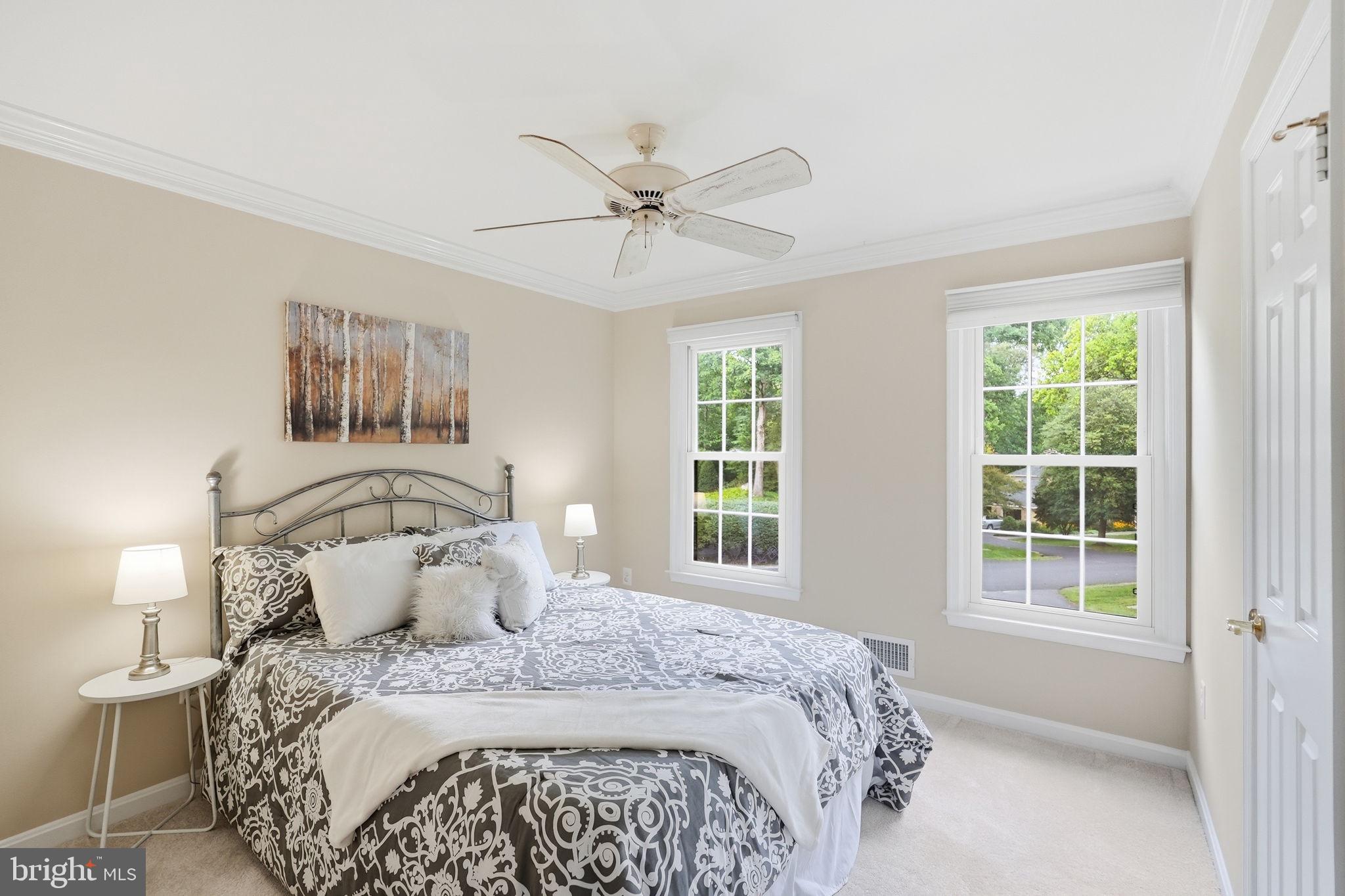 FAIRFAX STATION - Residential