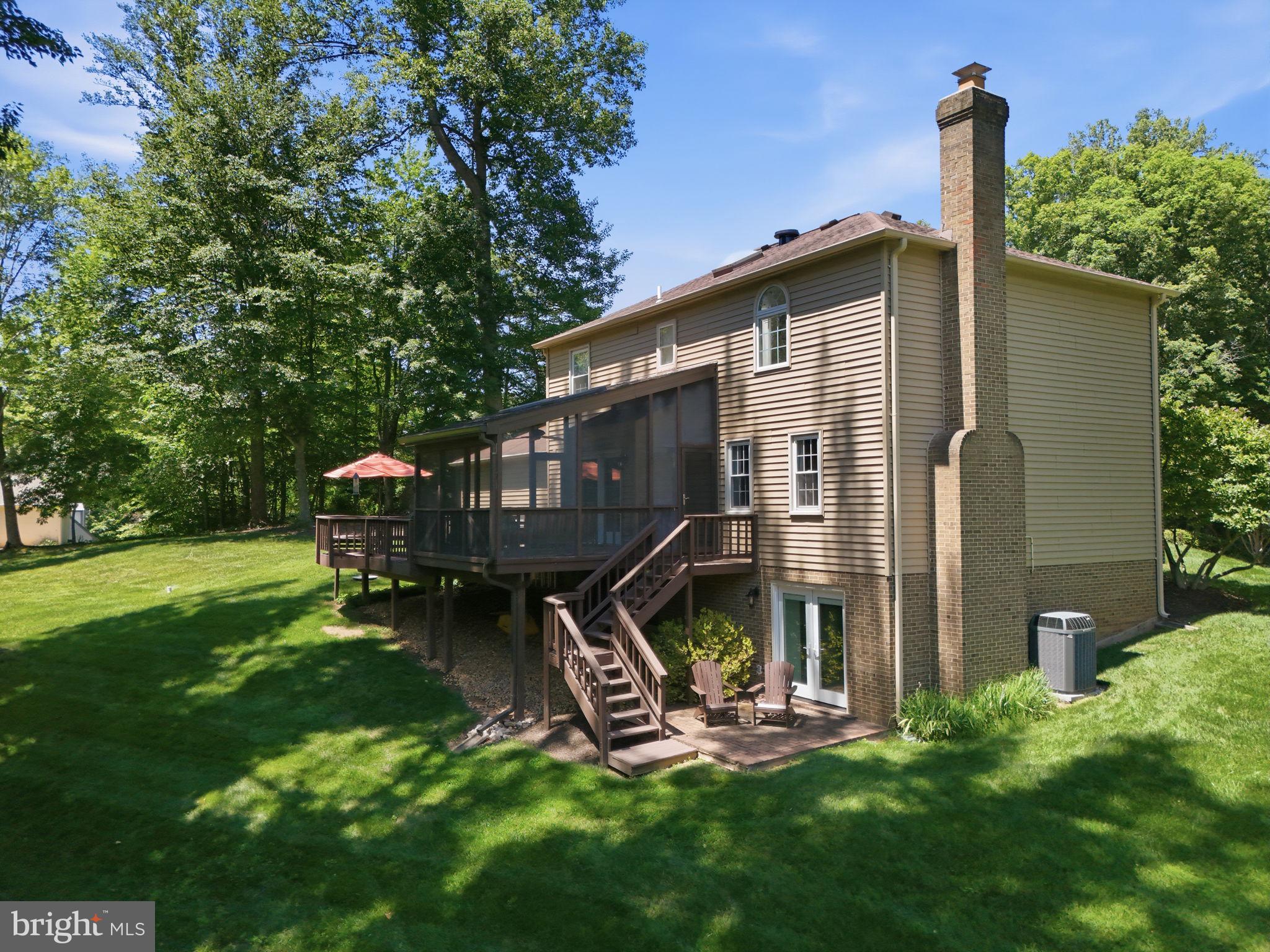 FAIRFAX STATION - Residential