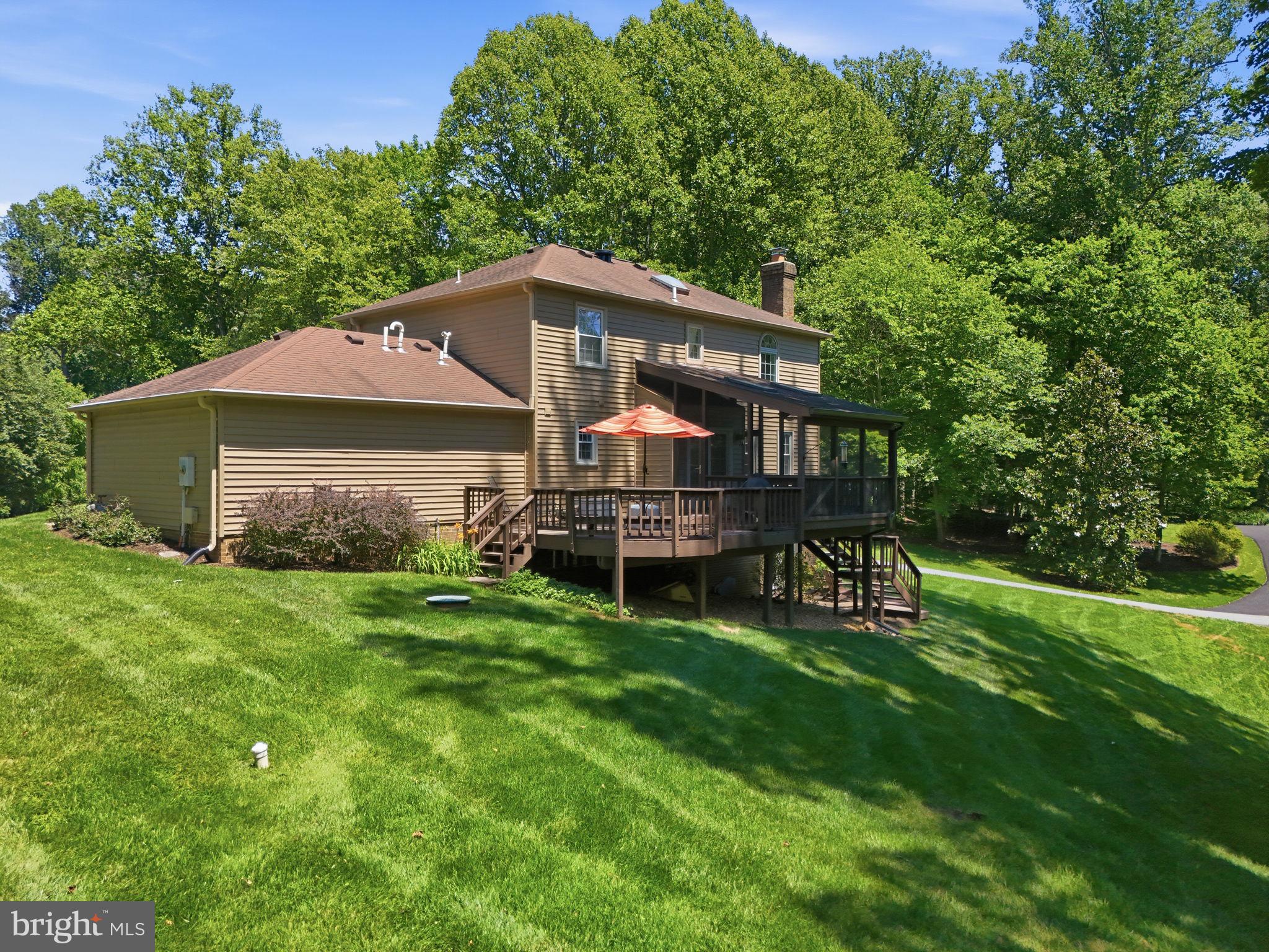 FAIRFAX STATION - Residential