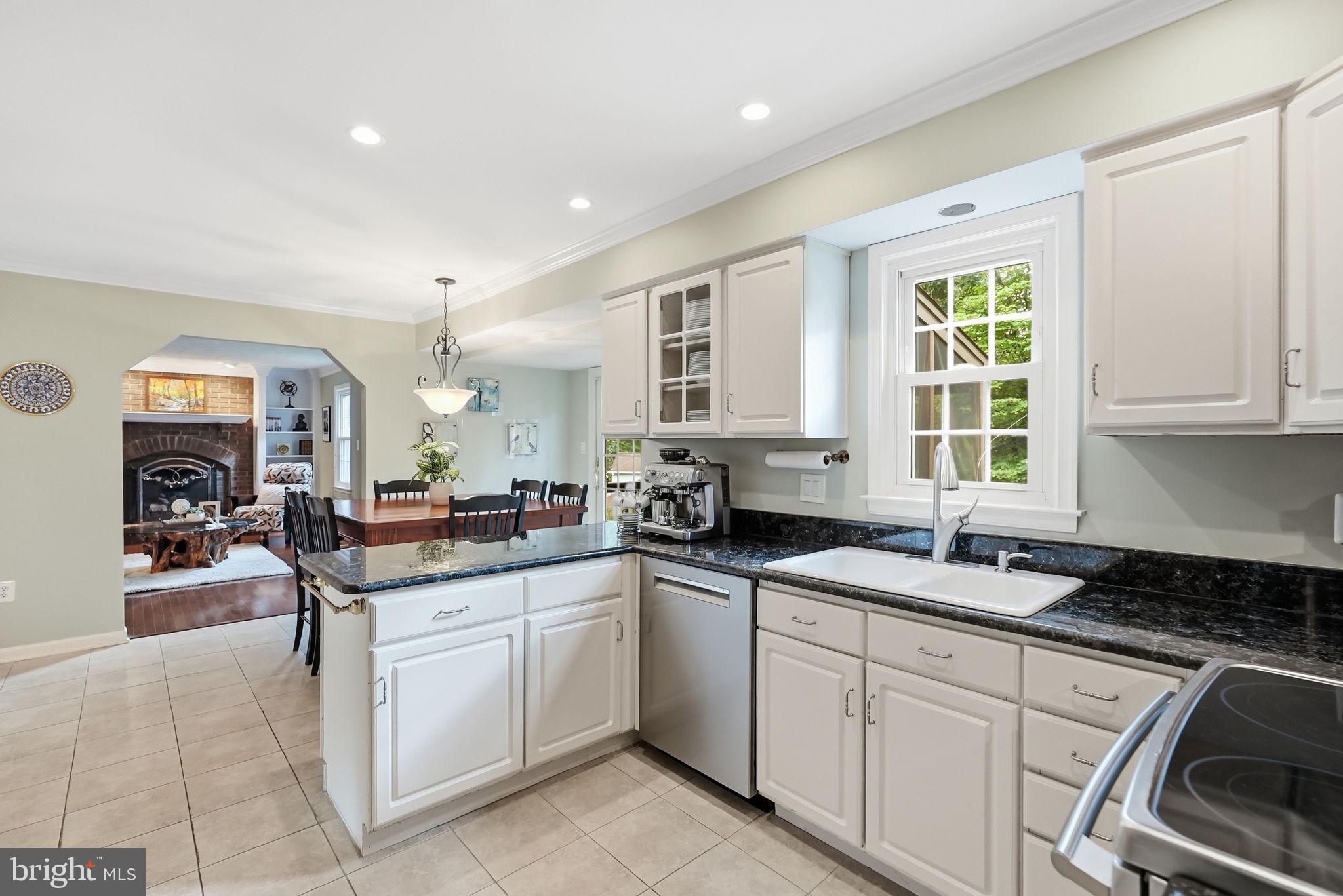 FAIRFAX STATION - Residential