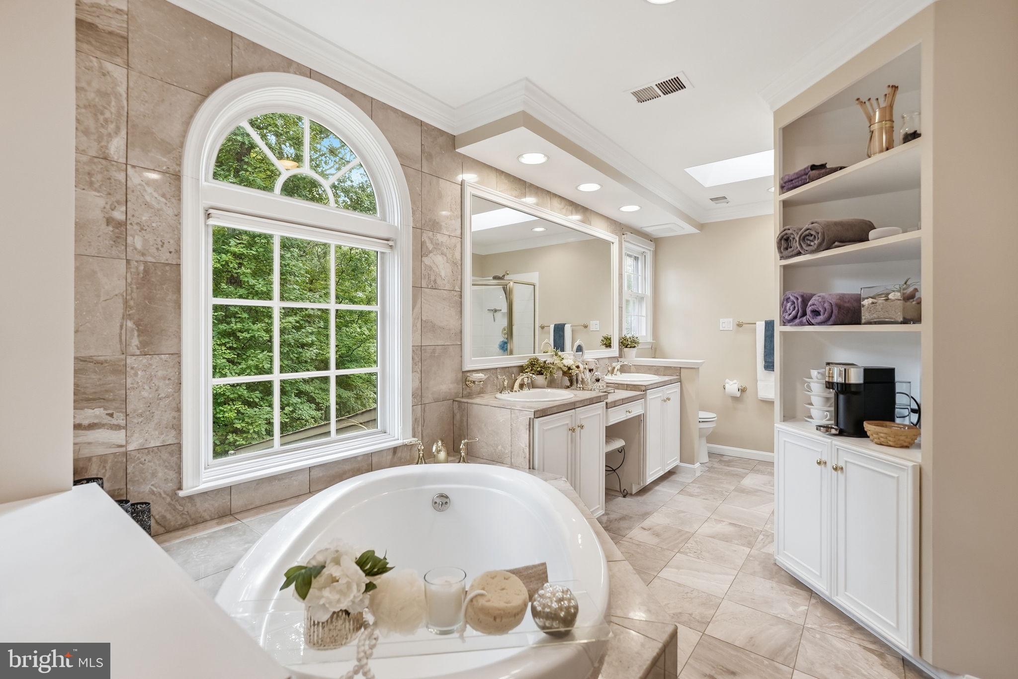 FAIRFAX STATION - Residential
