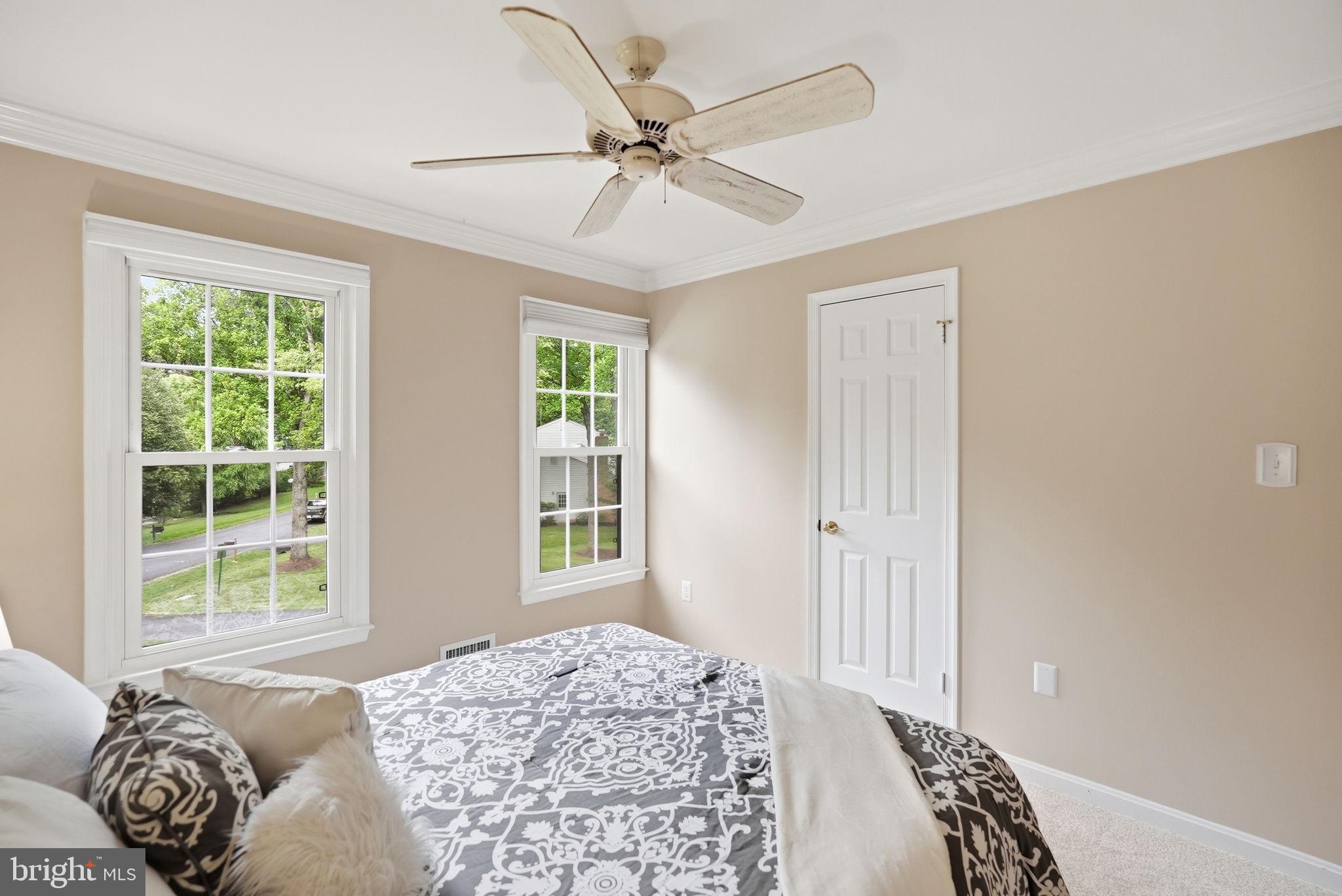 FAIRFAX STATION - Residential