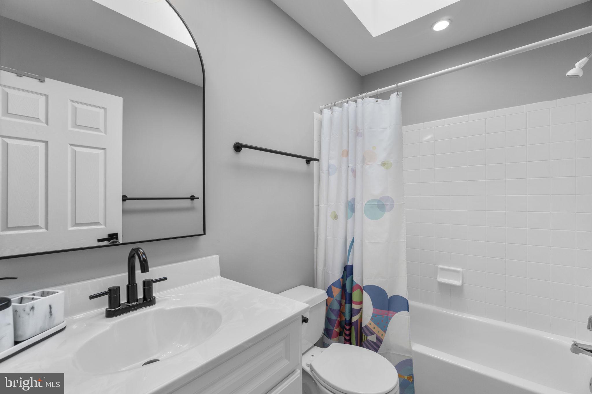 WHISPERING MEADOWS - Residential