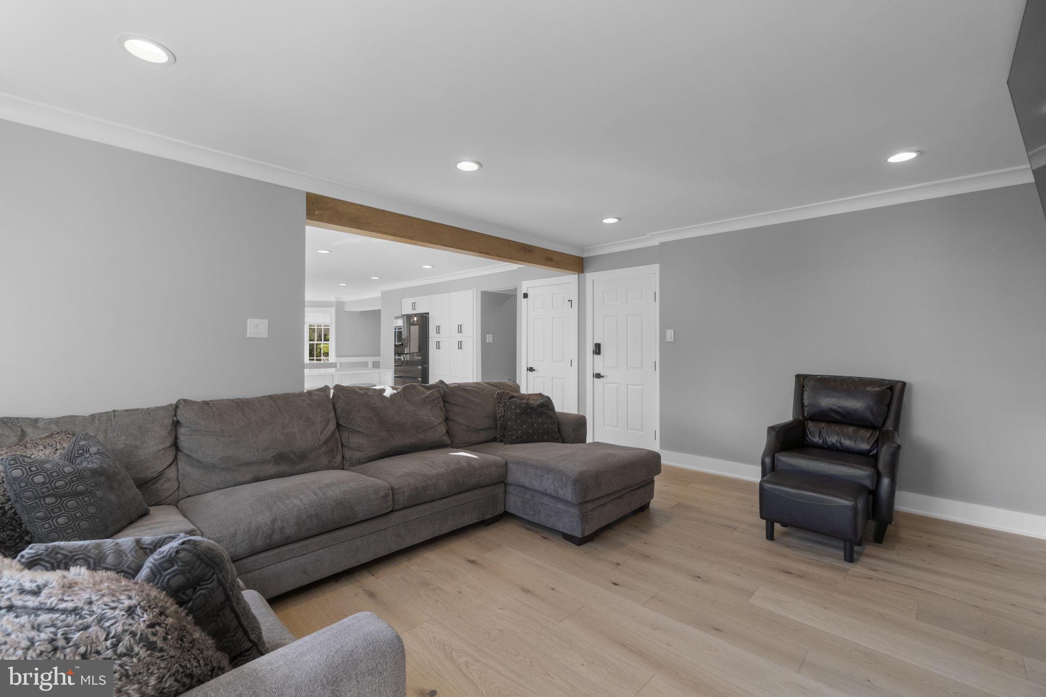 WHISPERING MEADOWS - Residential