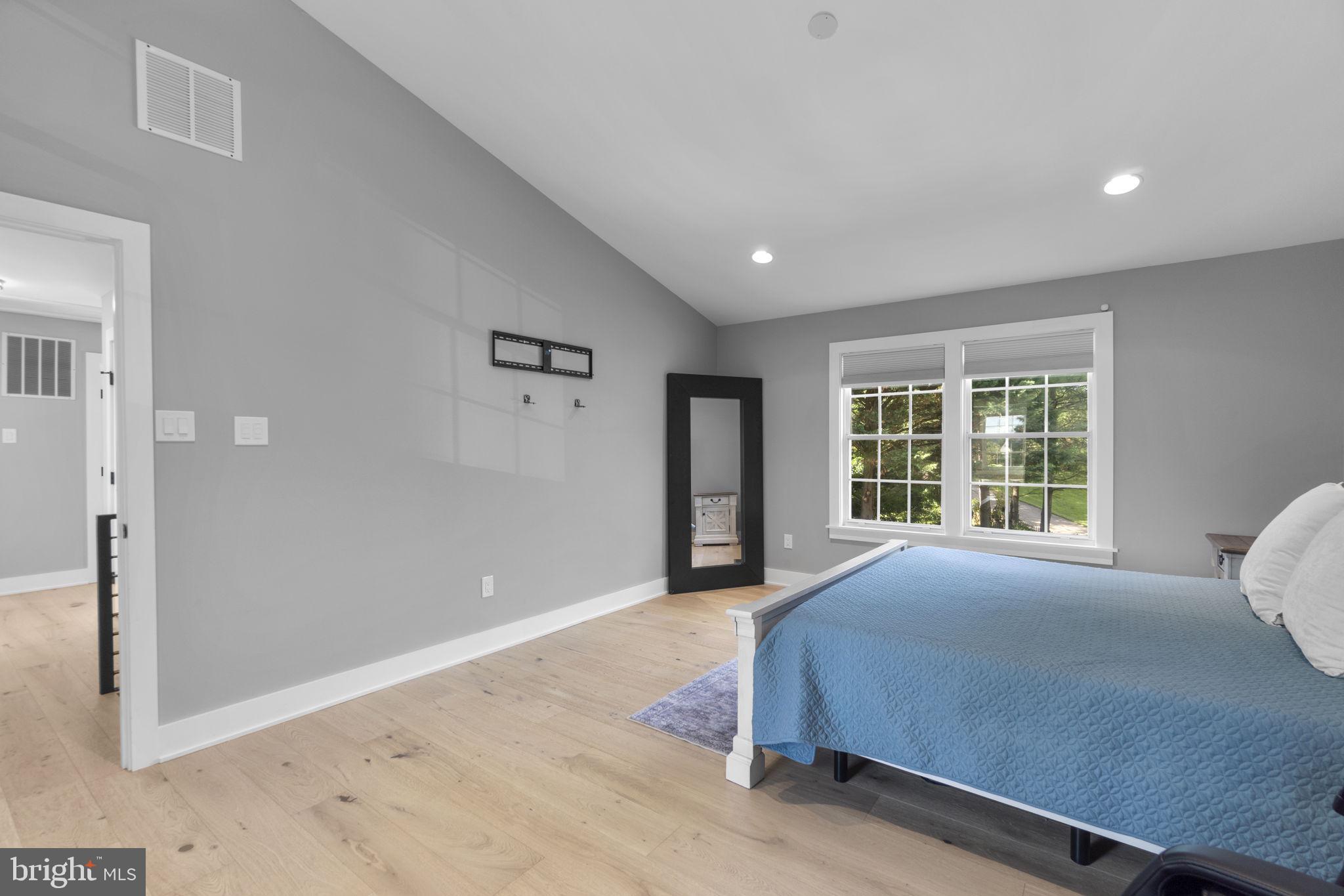 WHISPERING MEADOWS - Residential