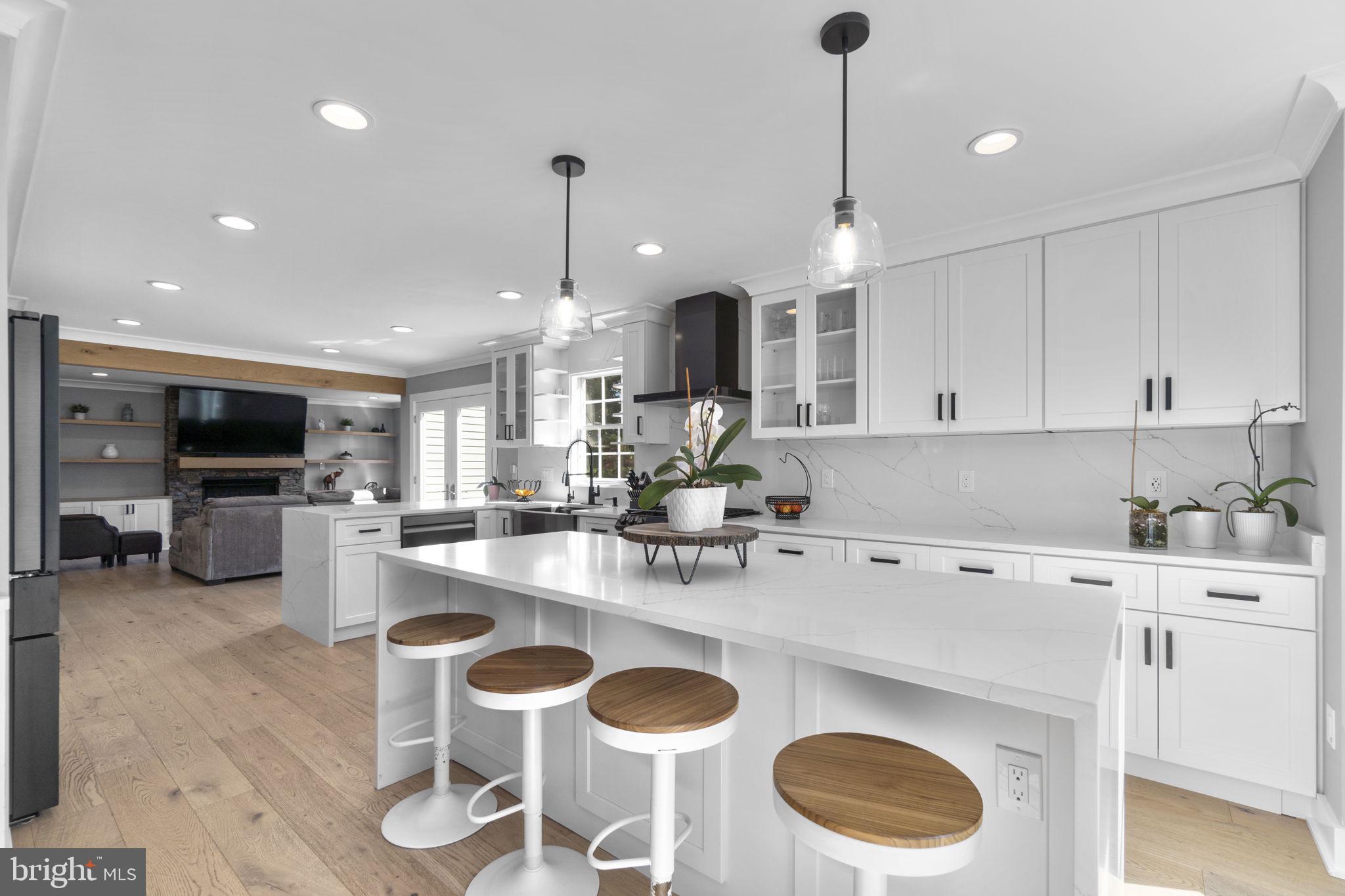 WHISPERING MEADOWS - Residential