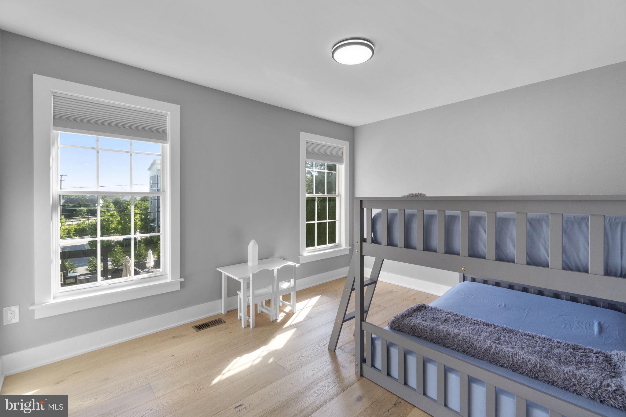 WHISPERING MEADOWS - Residential