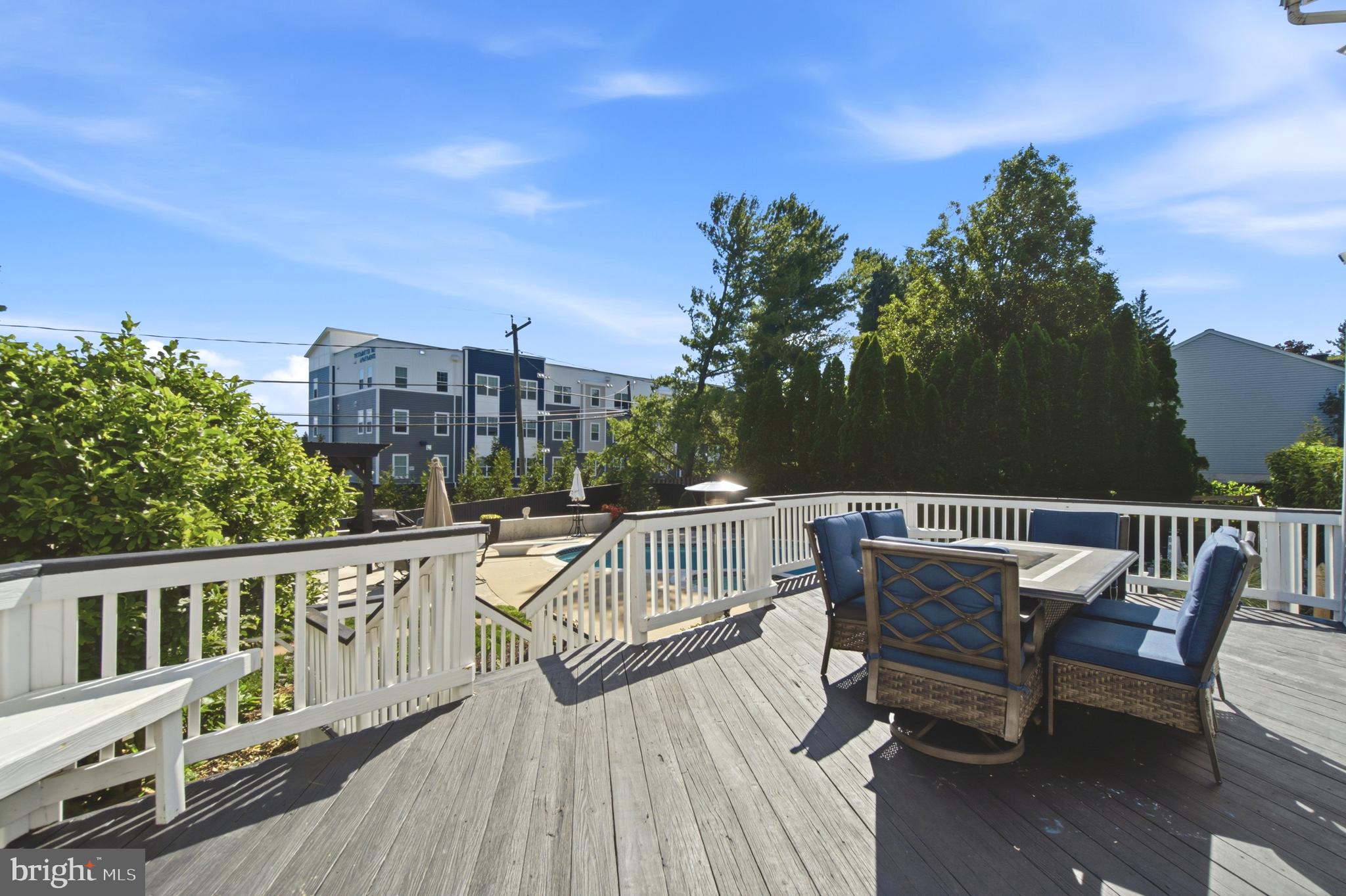 WHISPERING MEADOWS - Residential